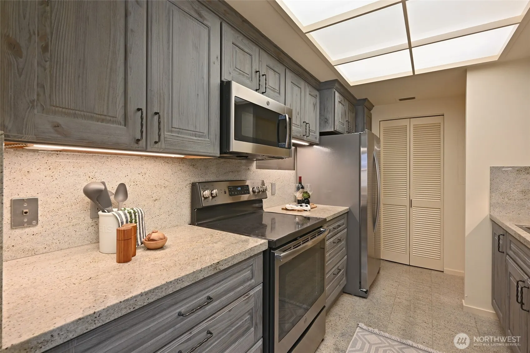 1301 Spring Street #6E, Seattle, WA 98104