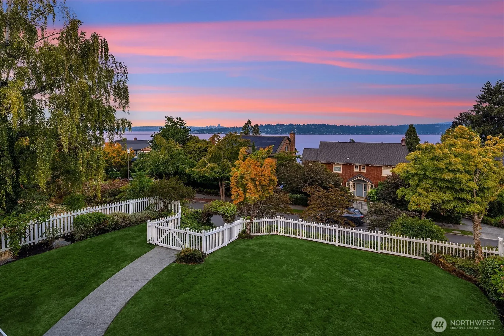 3333 Cascadia Avenue S, Seattle, WA 98144