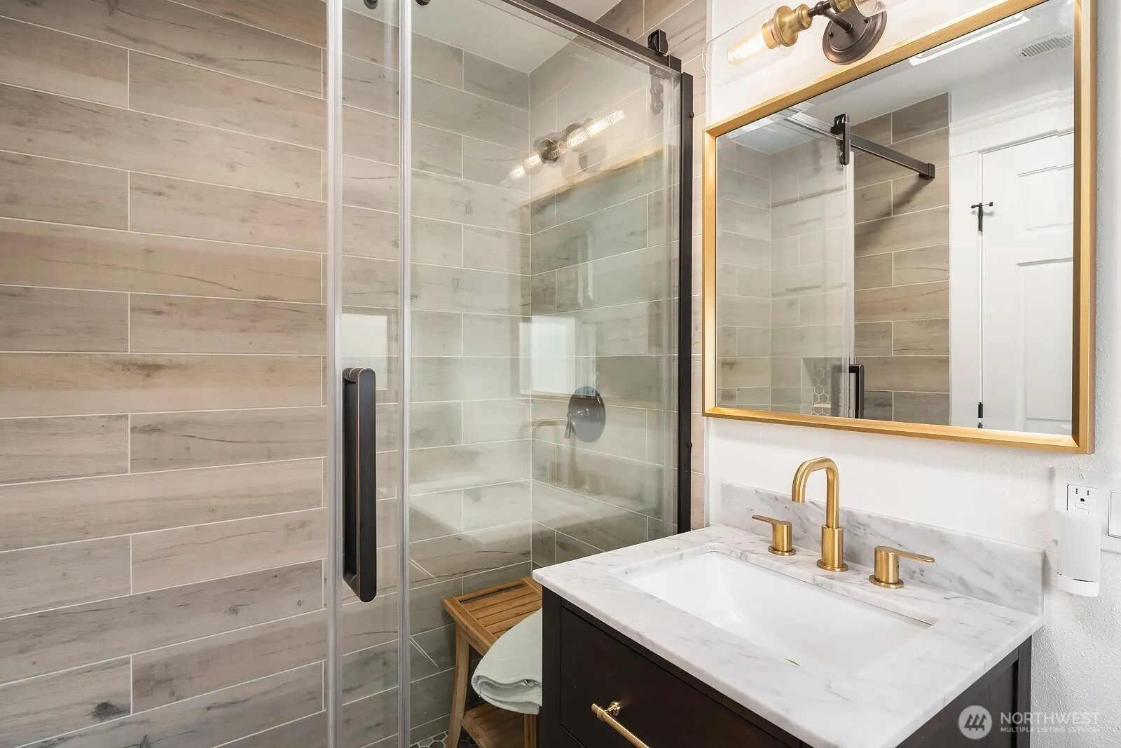 16207 NE 165th Street , Woodinville, WA 98072