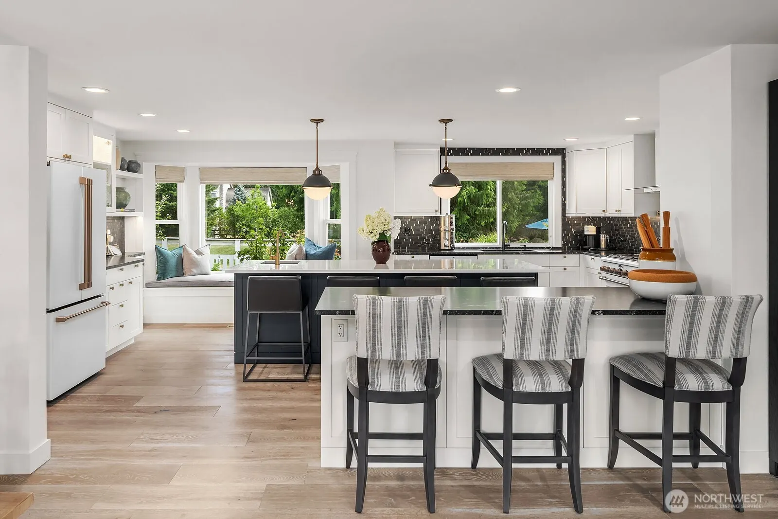 16207 NE 165th Street , Woodinville, WA 98072