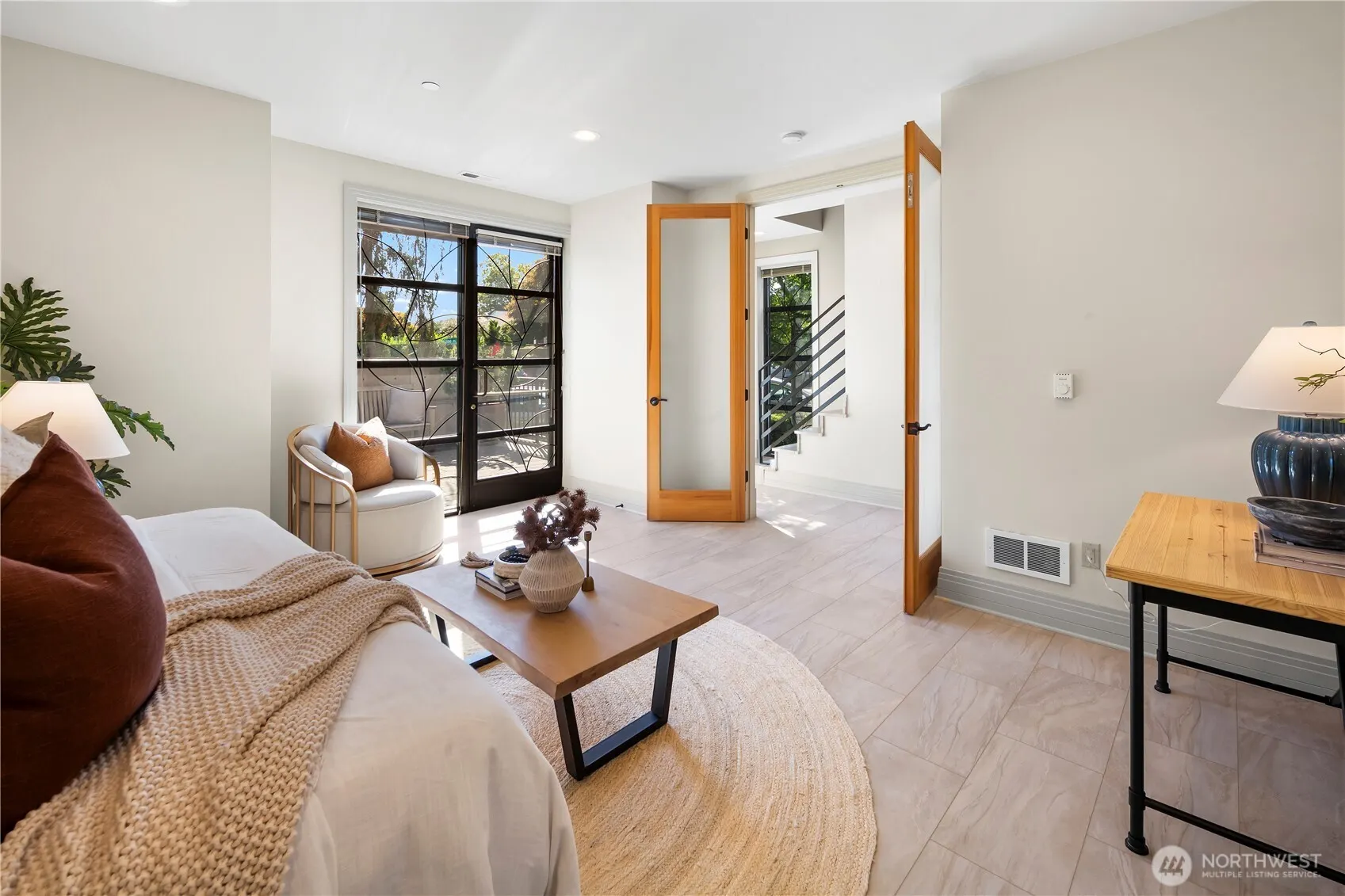 2246 Clise Place W, Seattle, WA 98199
