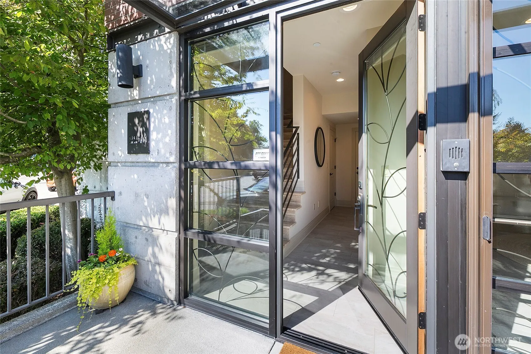 2246 Clise Place W, Seattle, WA 98199