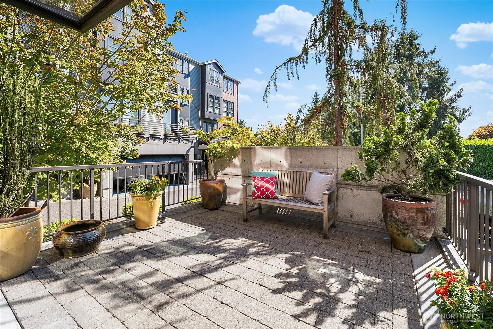 2246 Clise Place W, Seattle, WA 98199