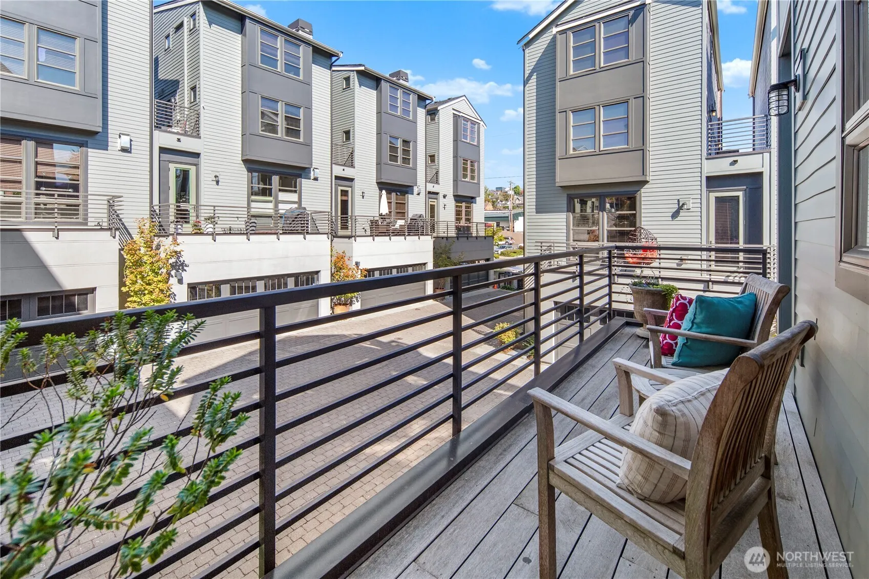 2246 Clise Place W, Seattle, WA 98199