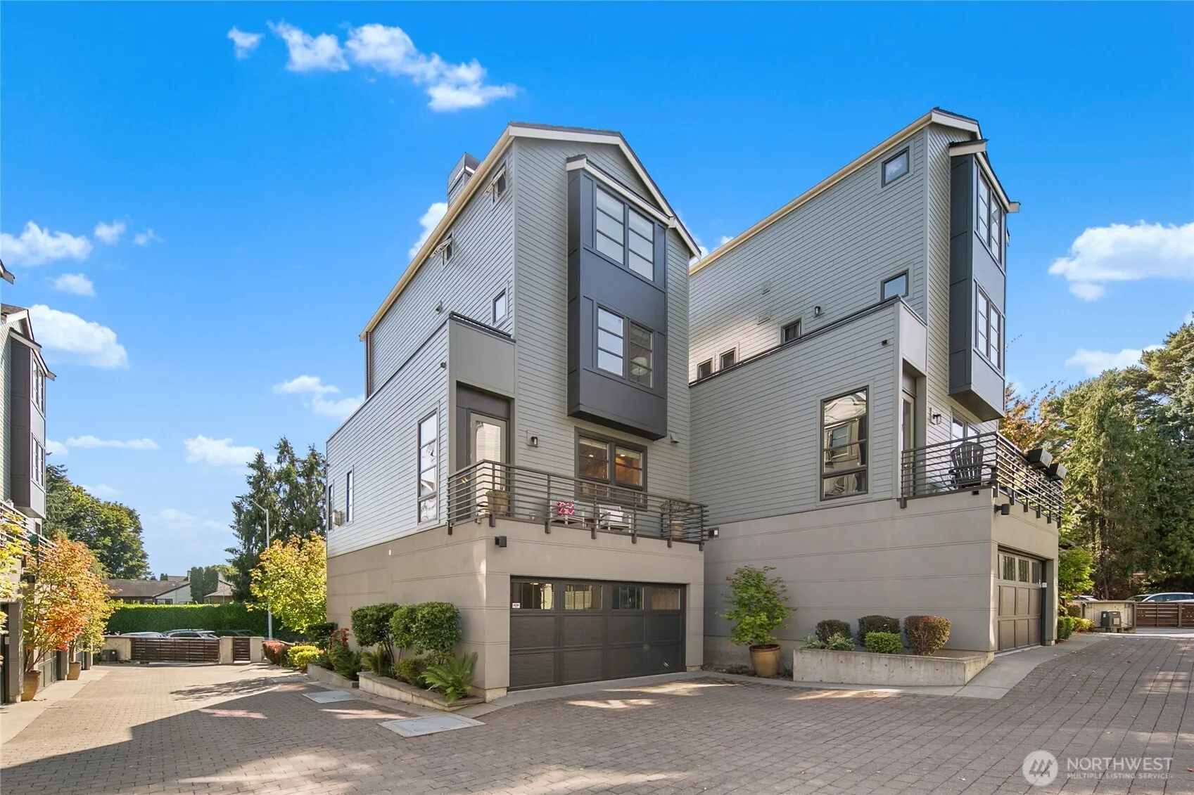 2246 Clise Place W, Seattle, WA 98199