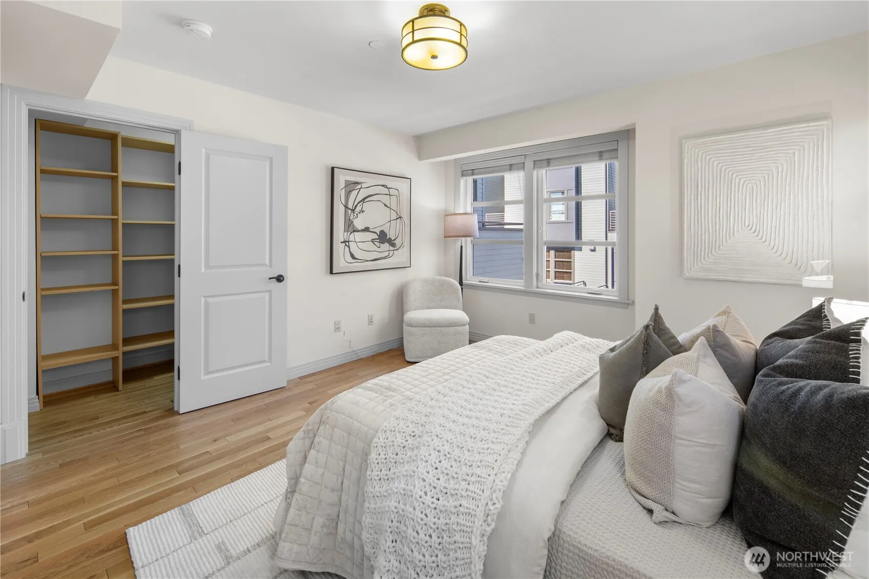 2246 Clise Place W, Seattle, WA 98199