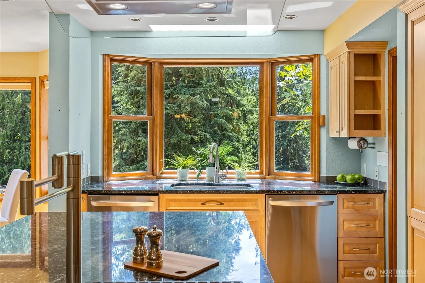 6604 282nd Avenue SE, Issaquah, WA 98027