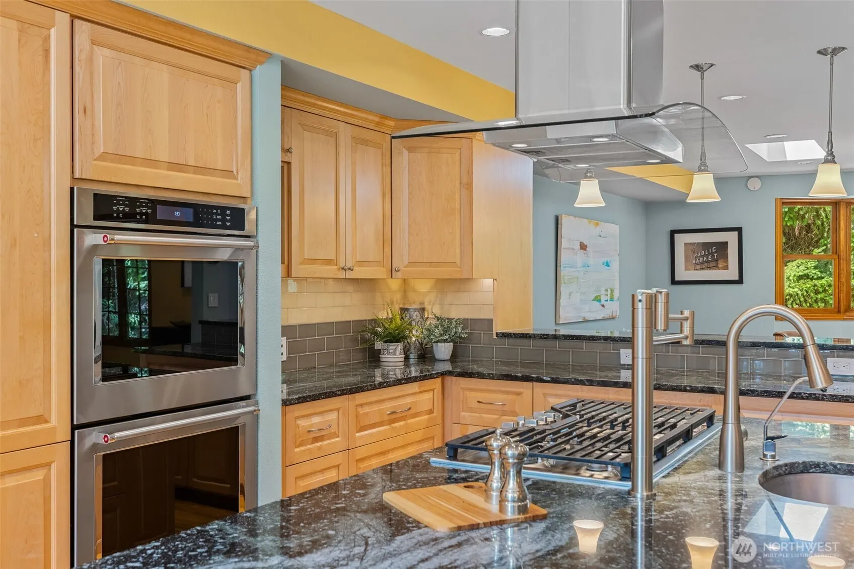 6604 282nd Avenue SE, Issaquah, WA 98027