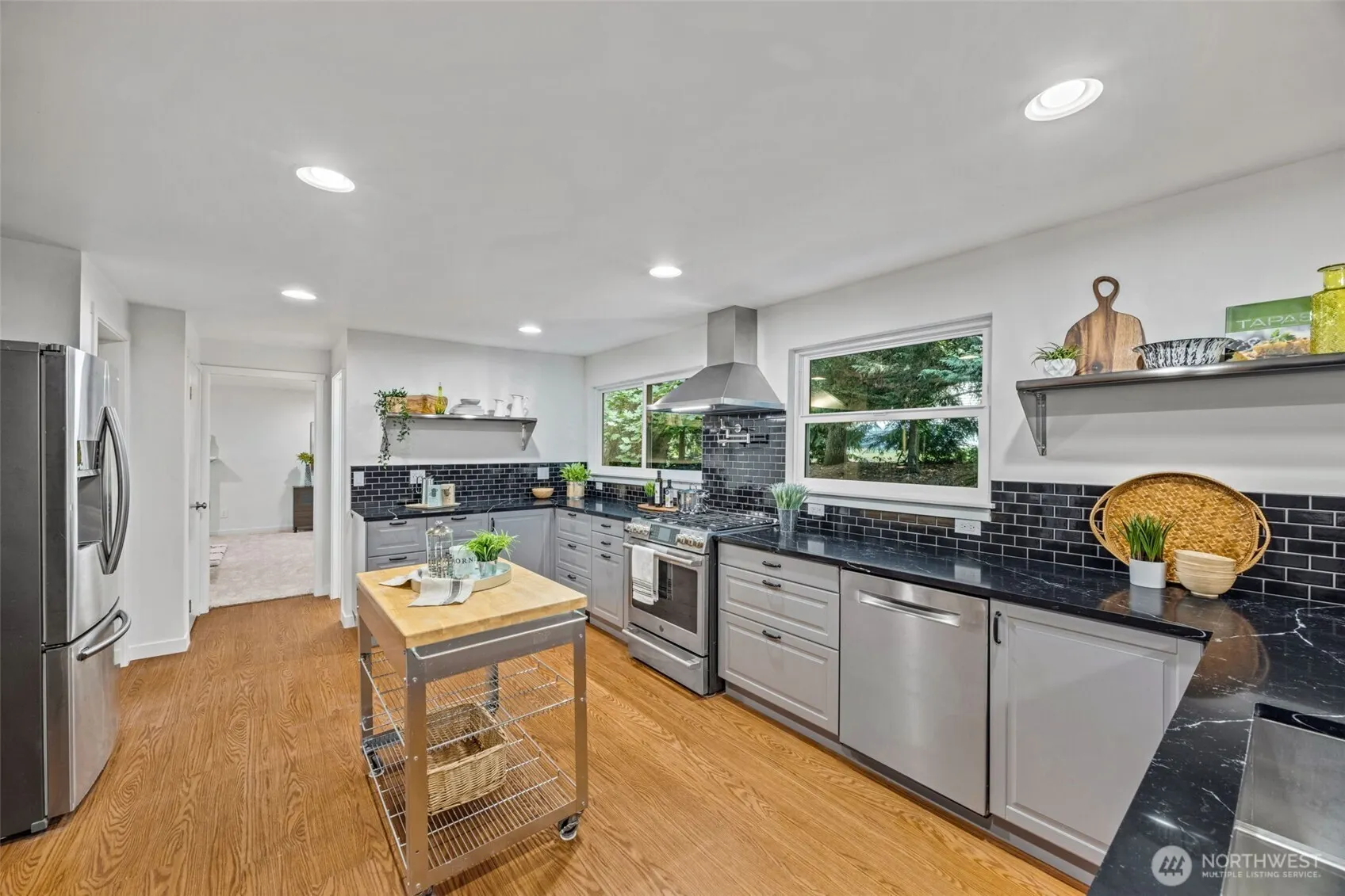 18112 NE 191st Street , Woodinville, WA 98077