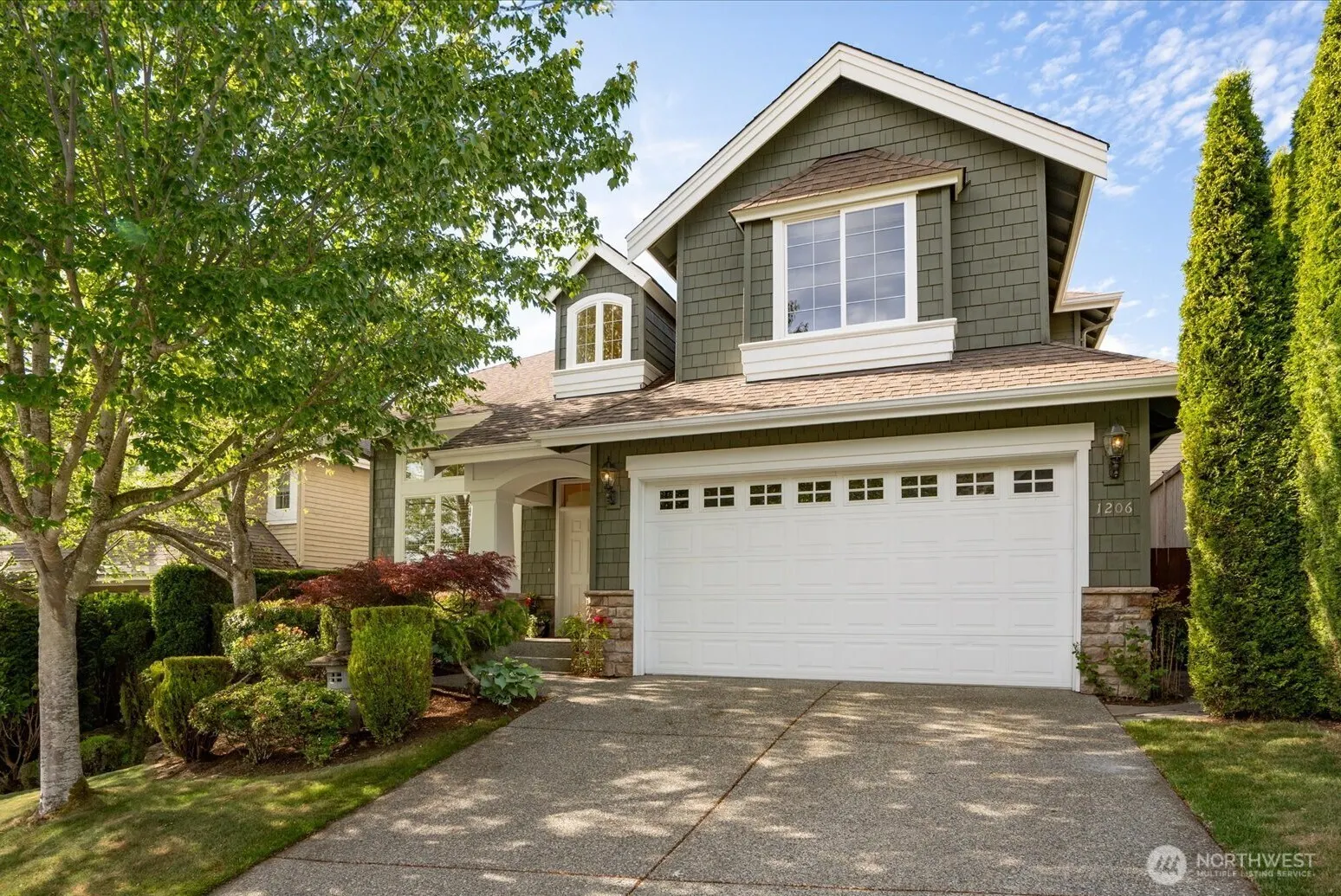 1206 S 36th Place , Renton, WA 98055-5586