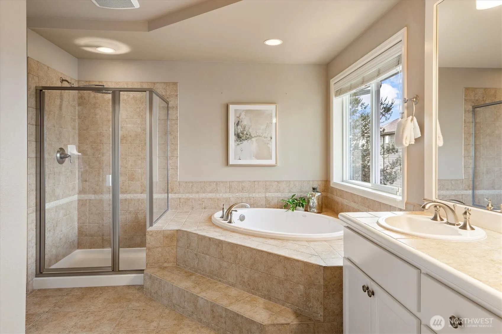 1206 S 36th Place , Renton, WA 98055-5586