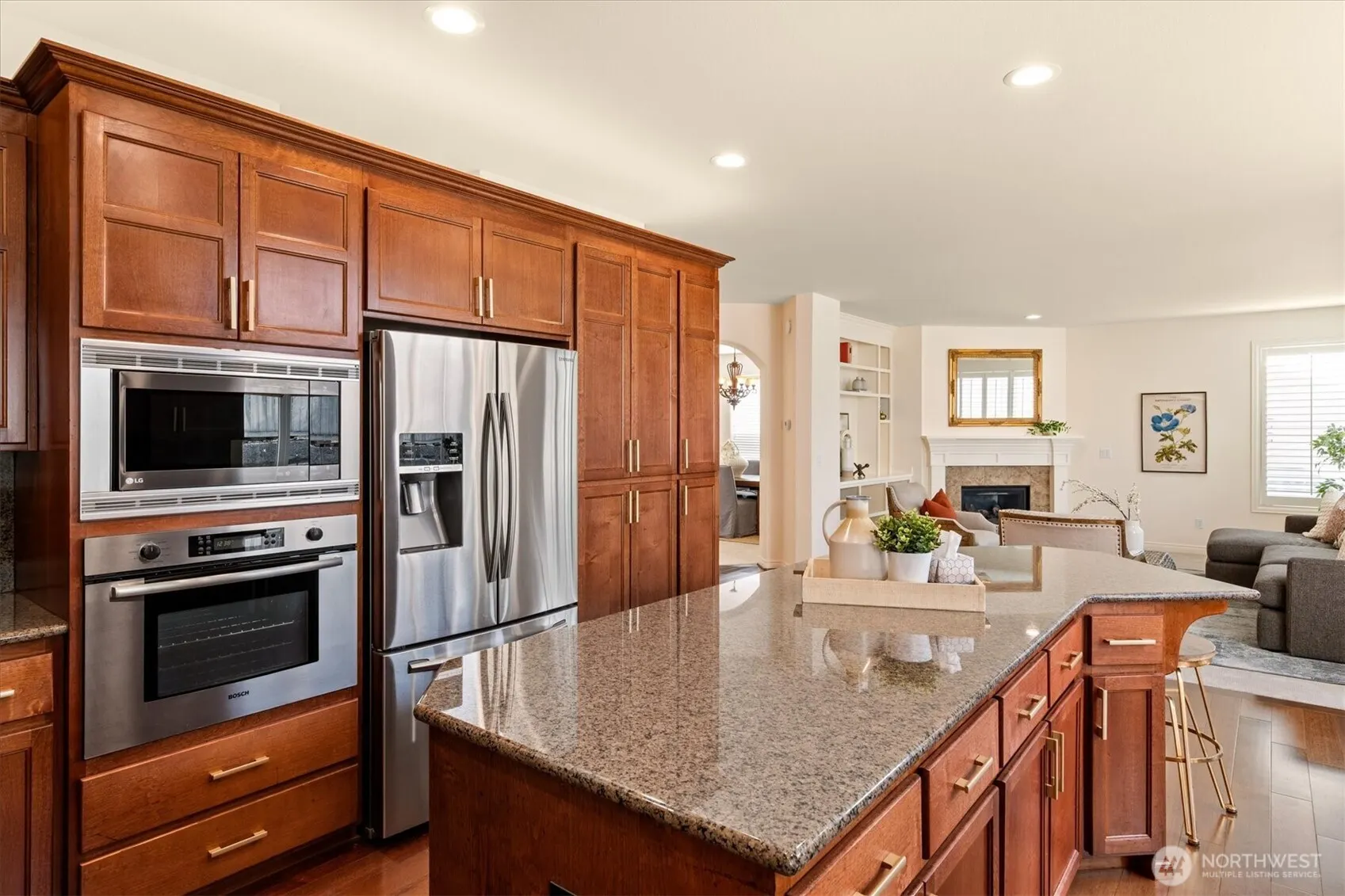 1206 S 36th Place , Renton, WA 98055-5586