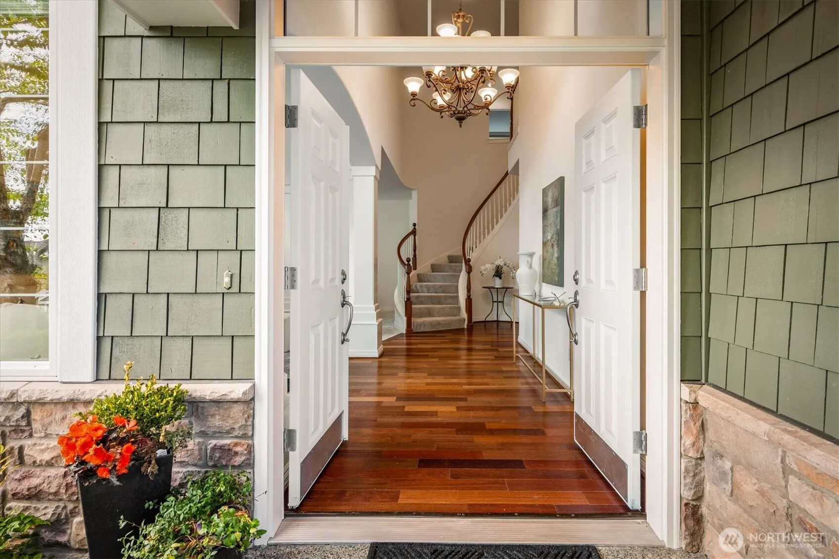 1206 S 36th Place , Renton, WA 98055-5586