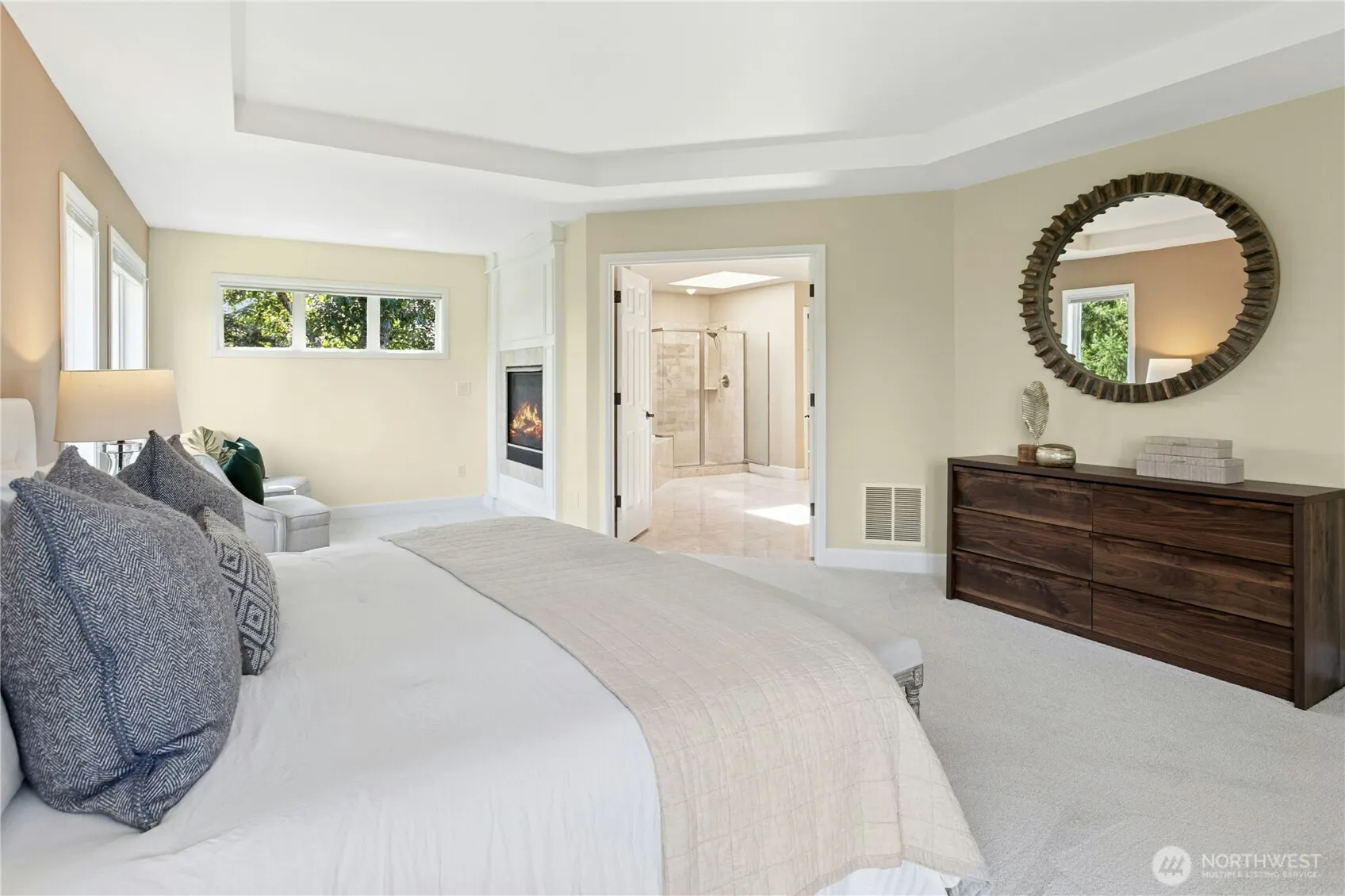 2070 277th Avenue SE, Sammamish, WA 98075