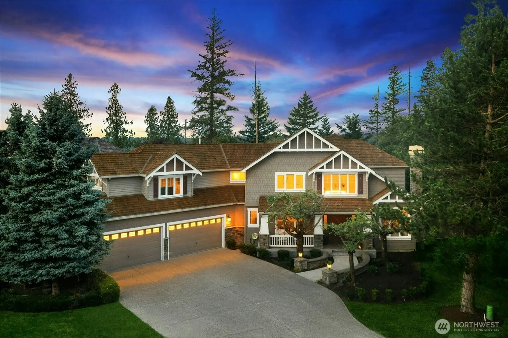 2070 277th Avenue SE, Sammamish, WA 98075