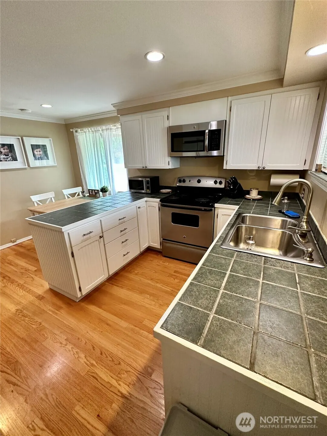 14019 Wayne Place N, Seattle, WA 98133