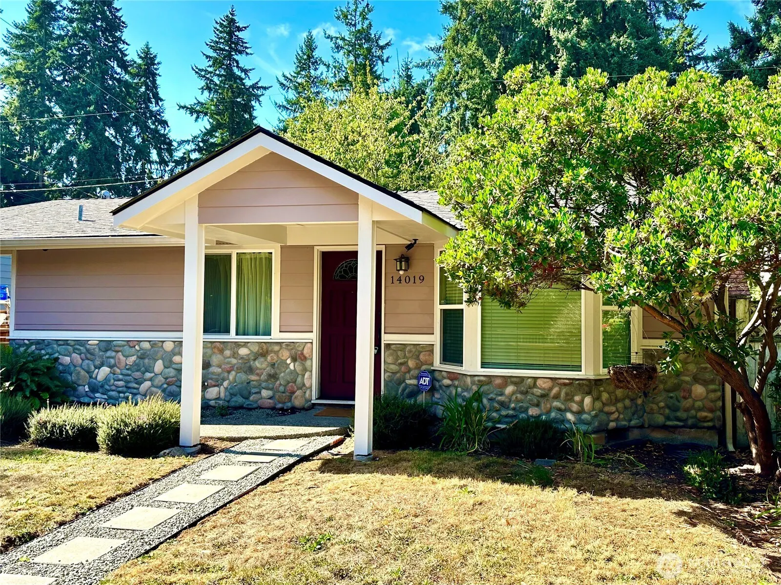 14019 Wayne Place N, Seattle, WA 98133