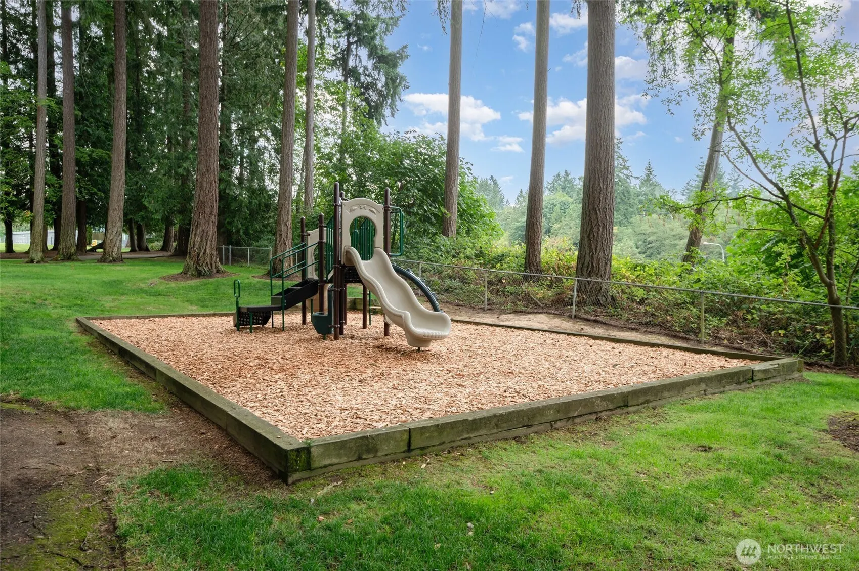 6555 159th Avenue NE, Redmond, WA 98052