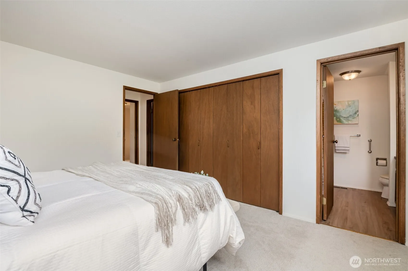 6555 159th Avenue NE, Redmond, WA 98052