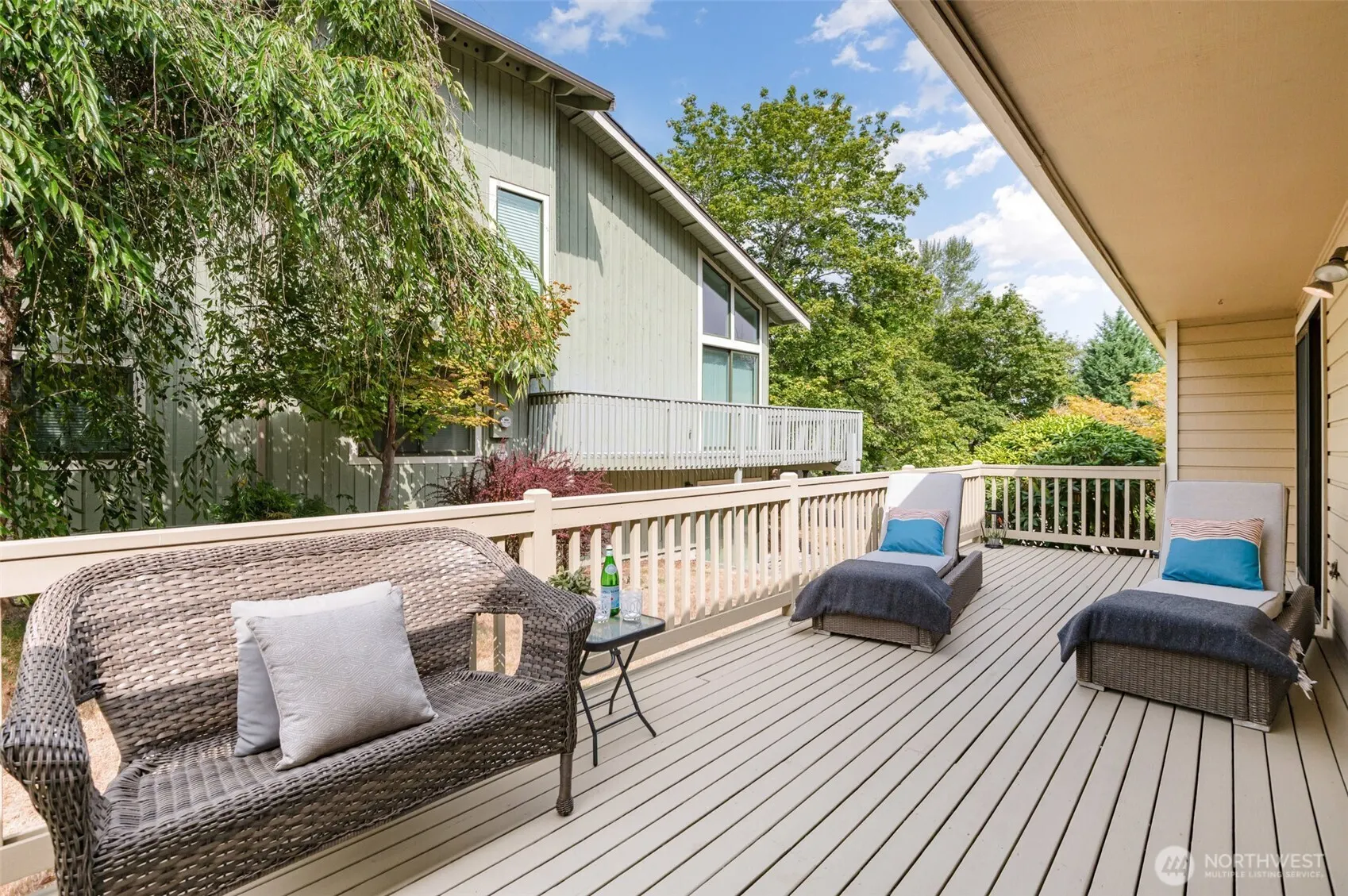 6555 159th Avenue NE, Redmond, WA 98052