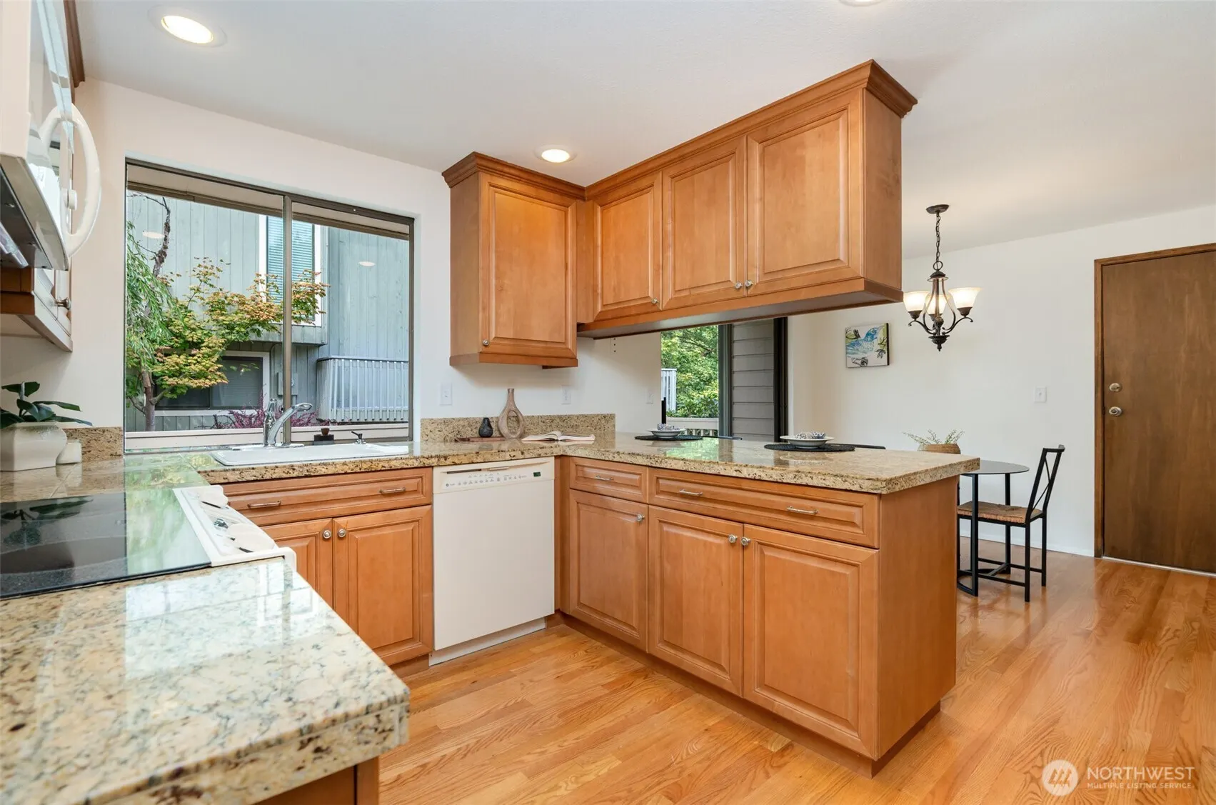 6555 159th Avenue NE, Redmond, WA 98052