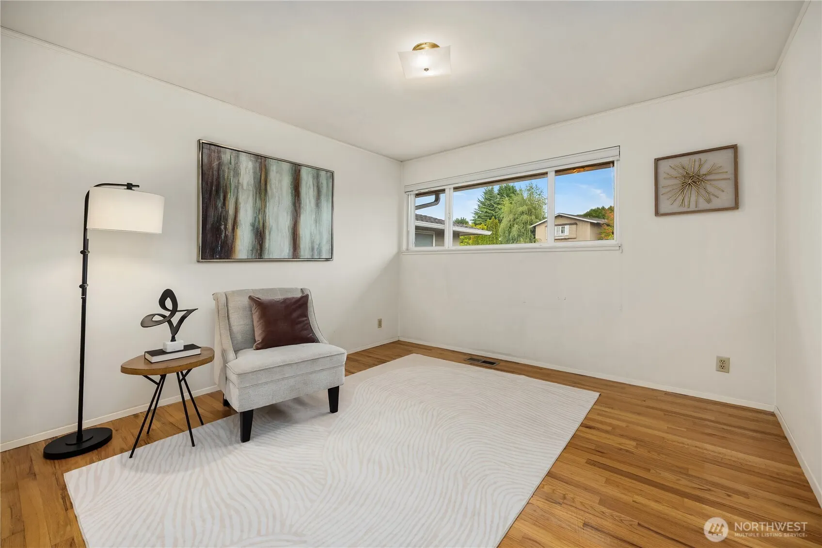 1627 121st Avenue SE, Bellevue, WA 98005