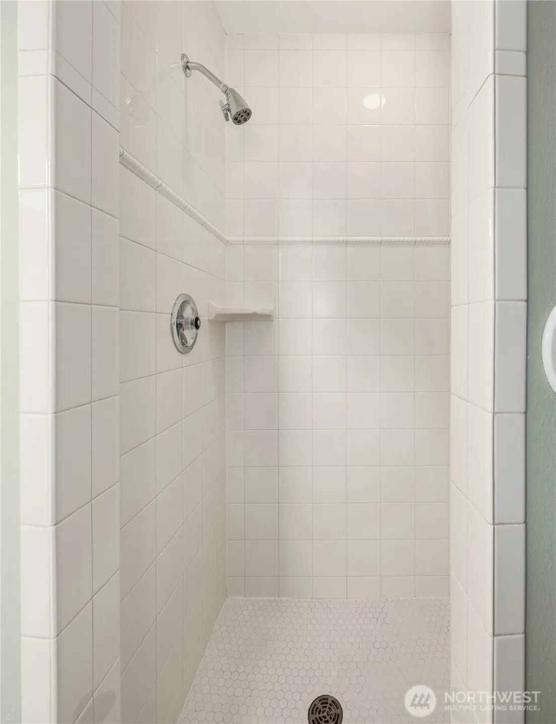 1627 121st Avenue SE, Bellevue, WA 98005