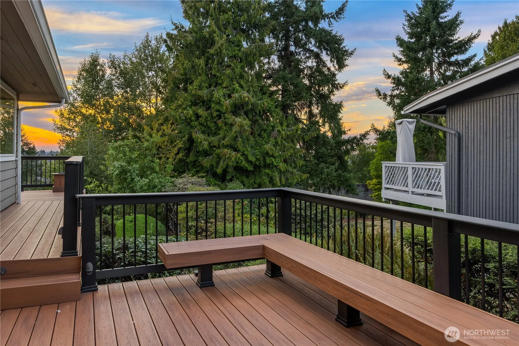 1627 121st Avenue SE, Bellevue, WA 98005