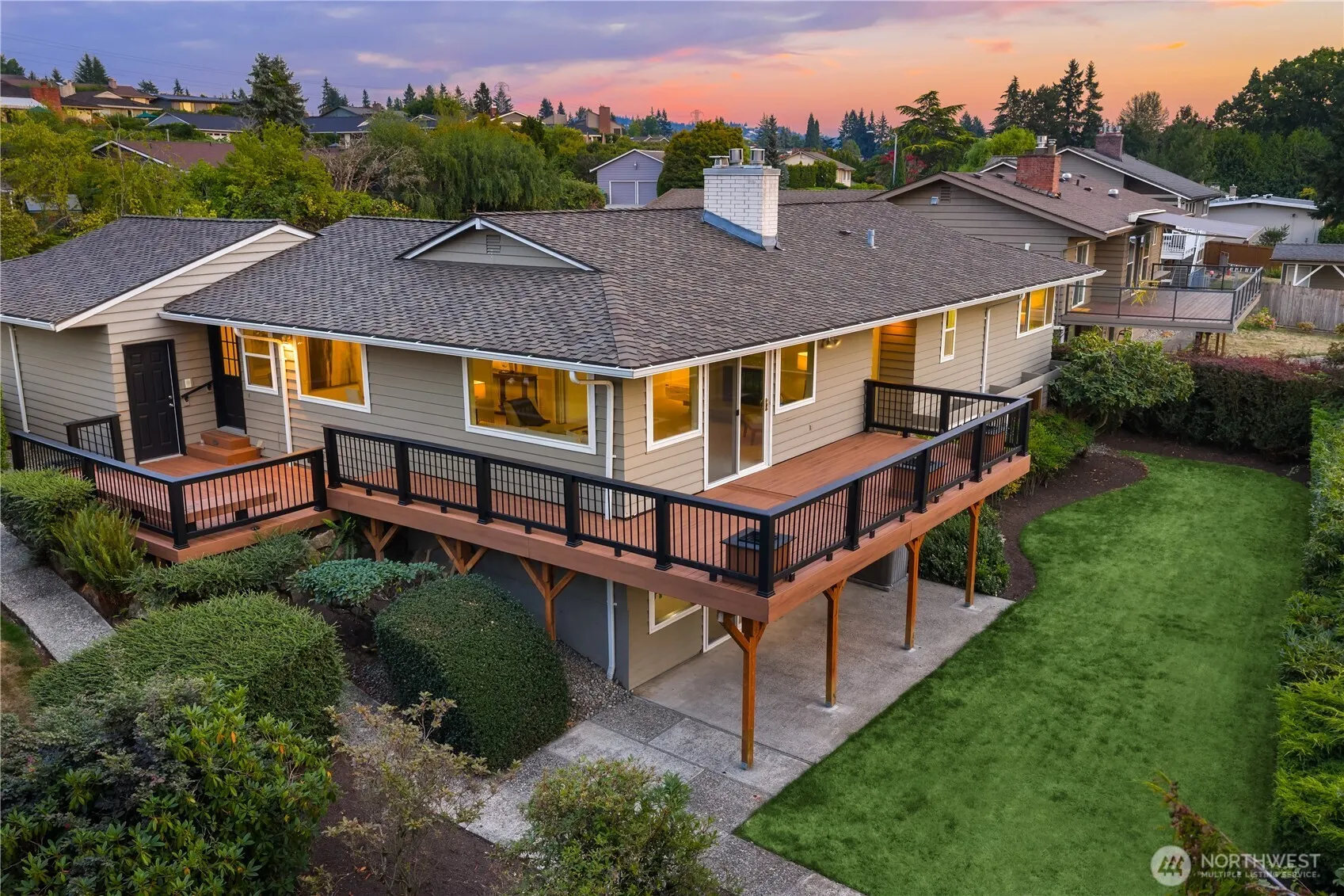 1627 121st Avenue SE, Bellevue, WA 98005