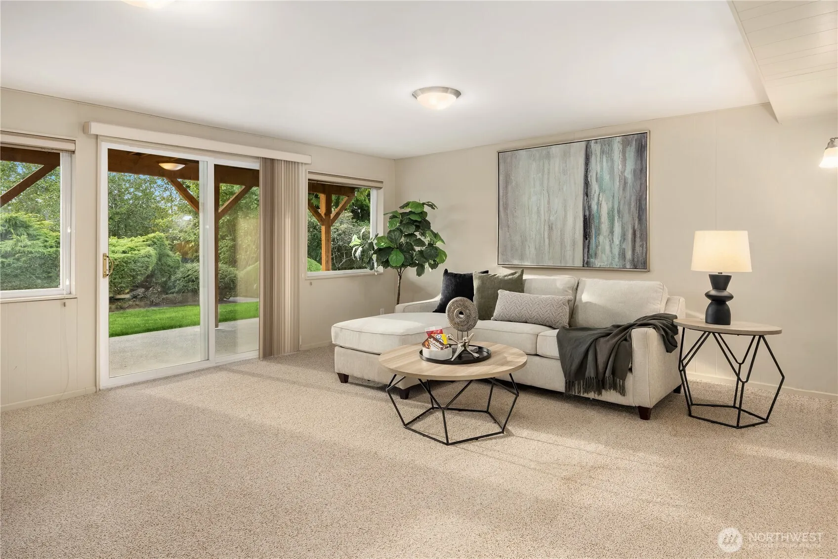 1627 121st Avenue SE, Bellevue, WA 98005