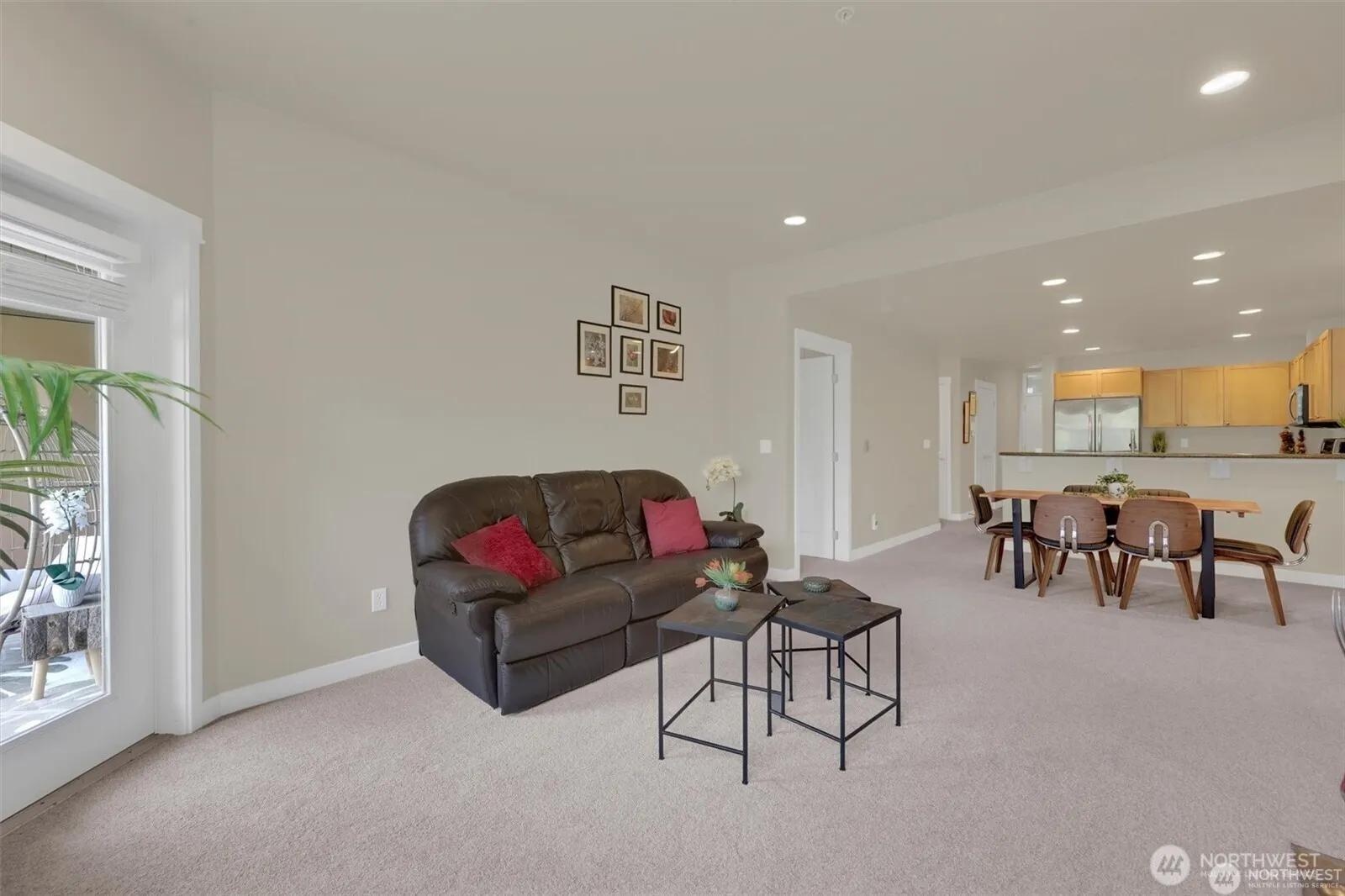 1000 Cabin Creek Lane SW #C203, Issaquah, WA 98027