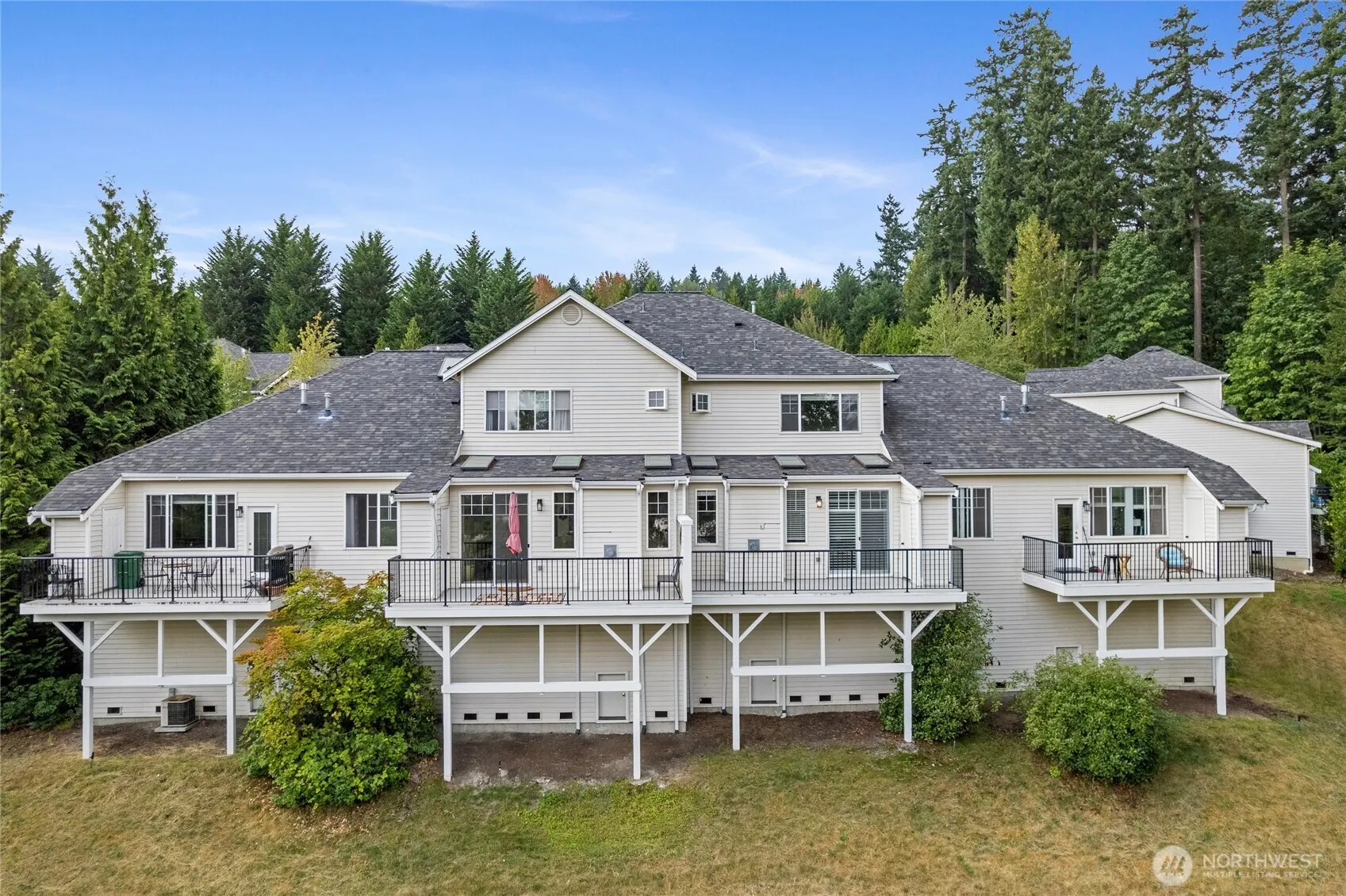 15606 134th Place NE #18B, Woodinville, WA 98072
