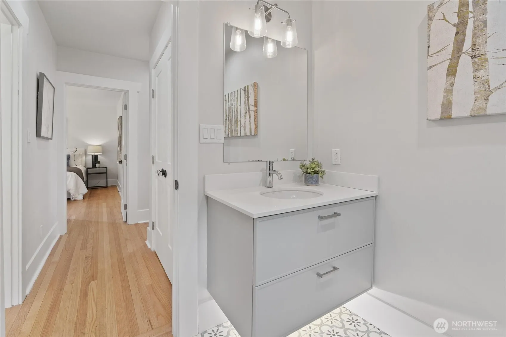 130 NW 56th Street , Seattle, WA 98107