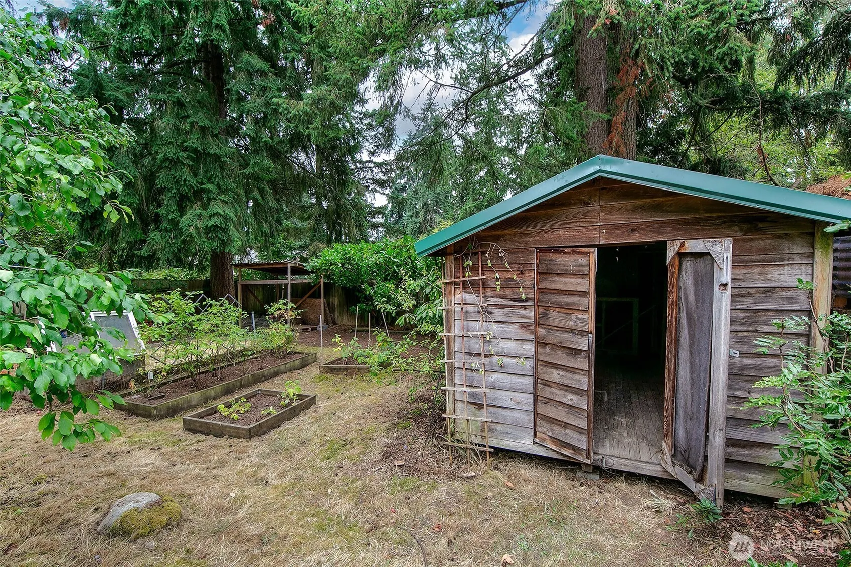 13753 Ashworth Avenue N, Seattle, WA 98133