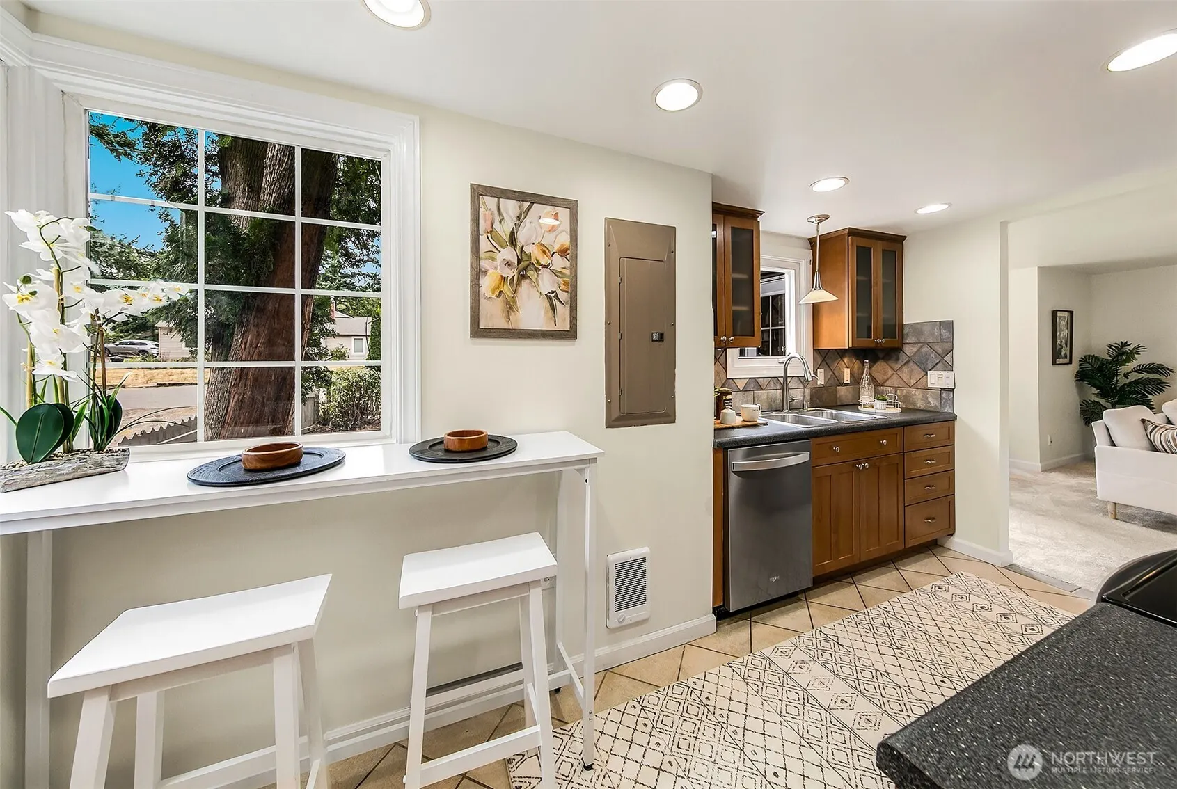 13753 Ashworth Avenue N, Seattle, WA 98133