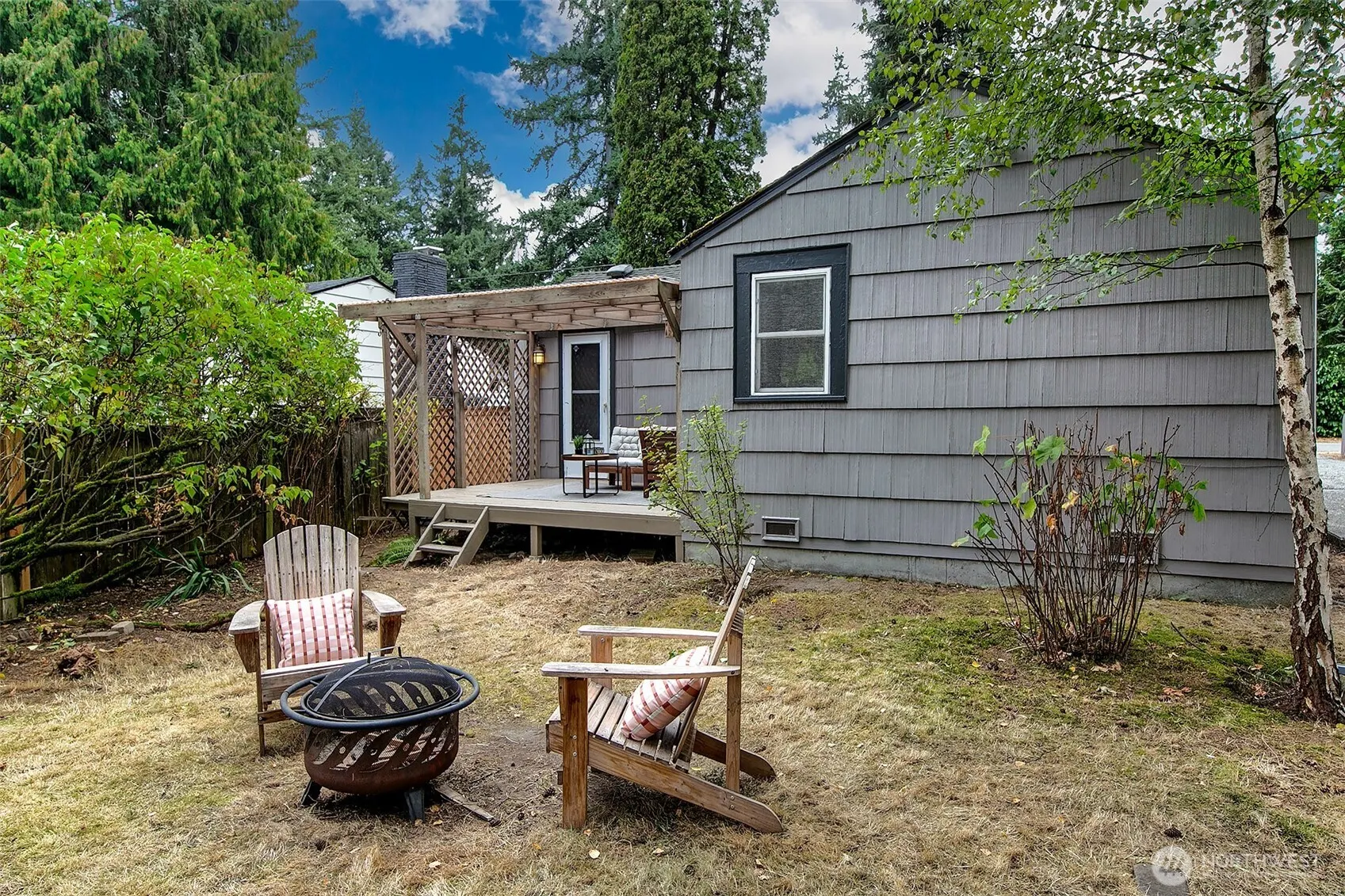 13753 Ashworth Avenue N, Seattle, WA 98133