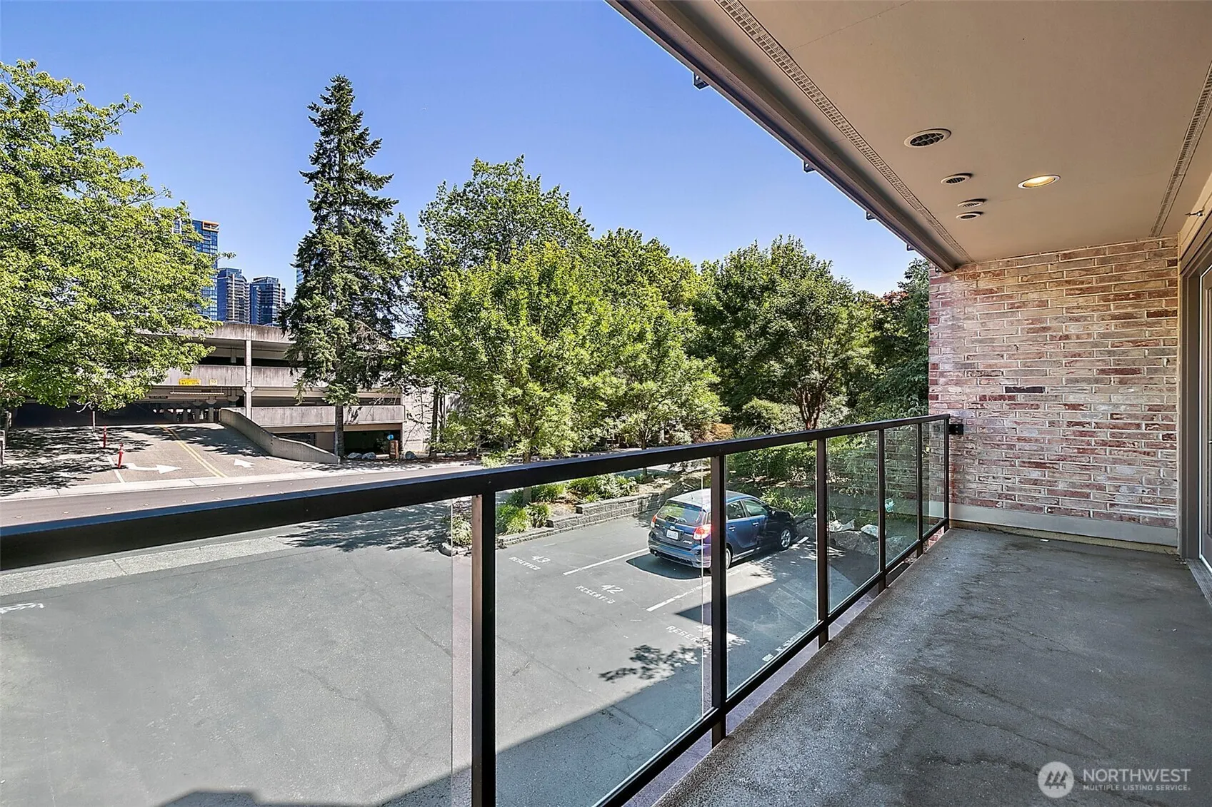 511 100th Avenue NE #107, Bellevue, WA 98004