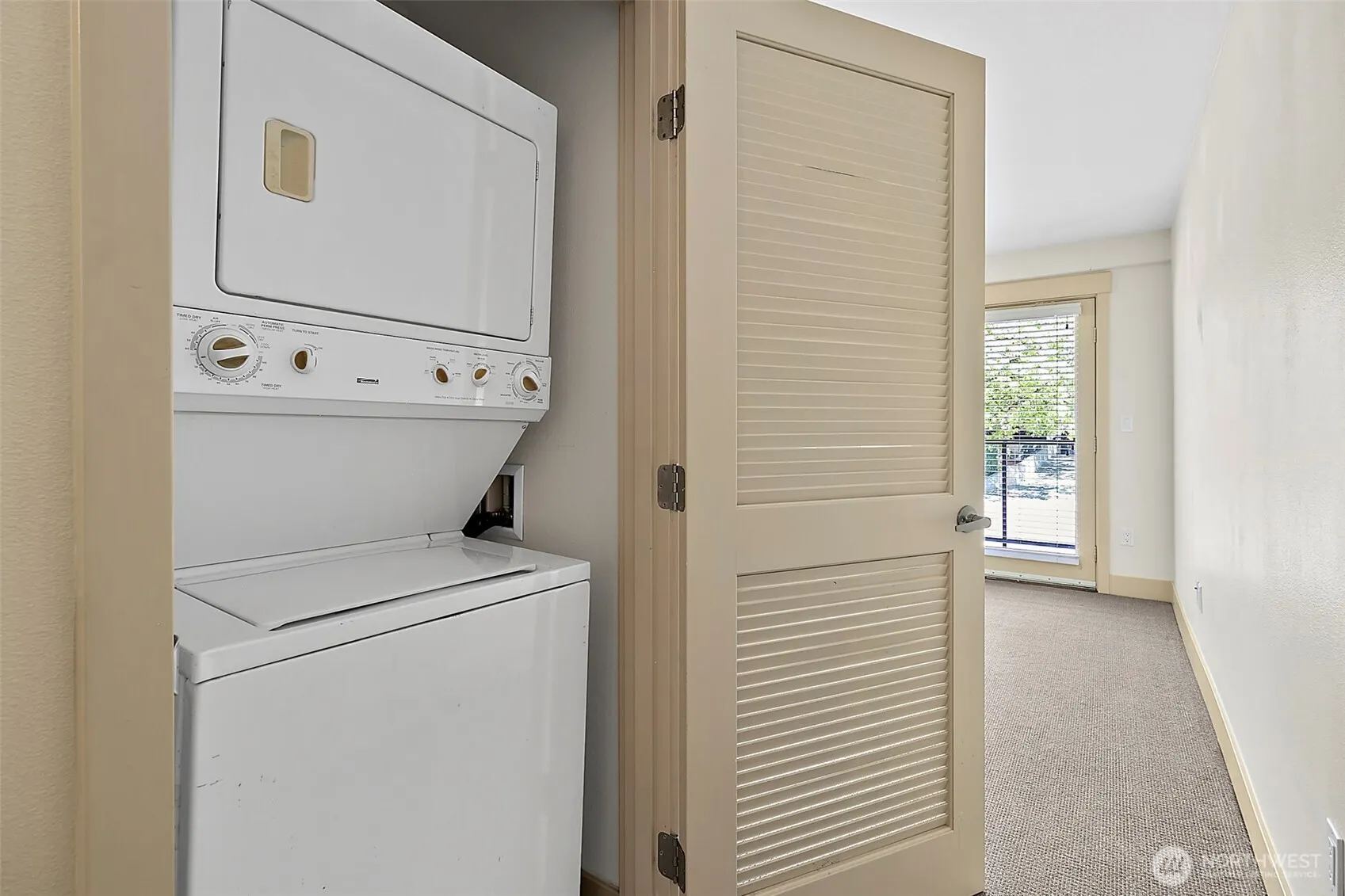 511 100th Avenue NE #107, Bellevue, WA 98004