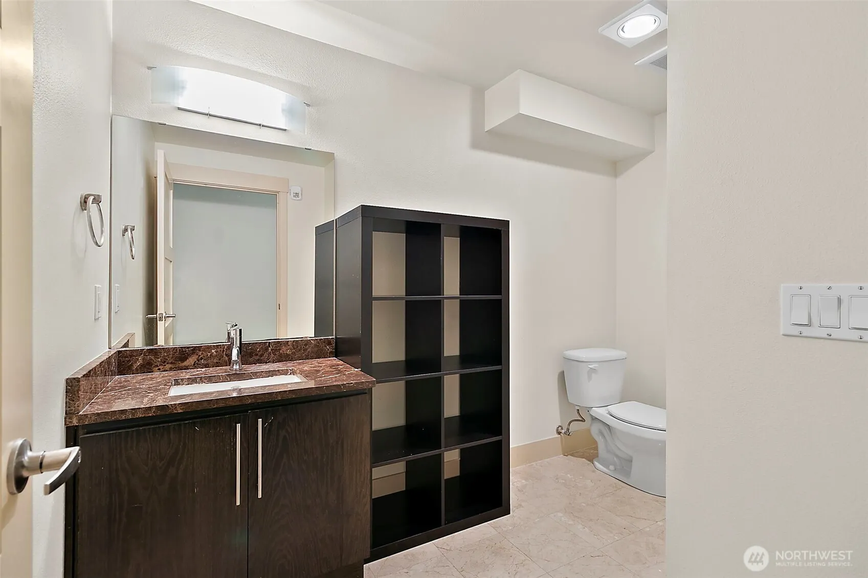 511 100th Avenue NE #107, Bellevue, WA 98004