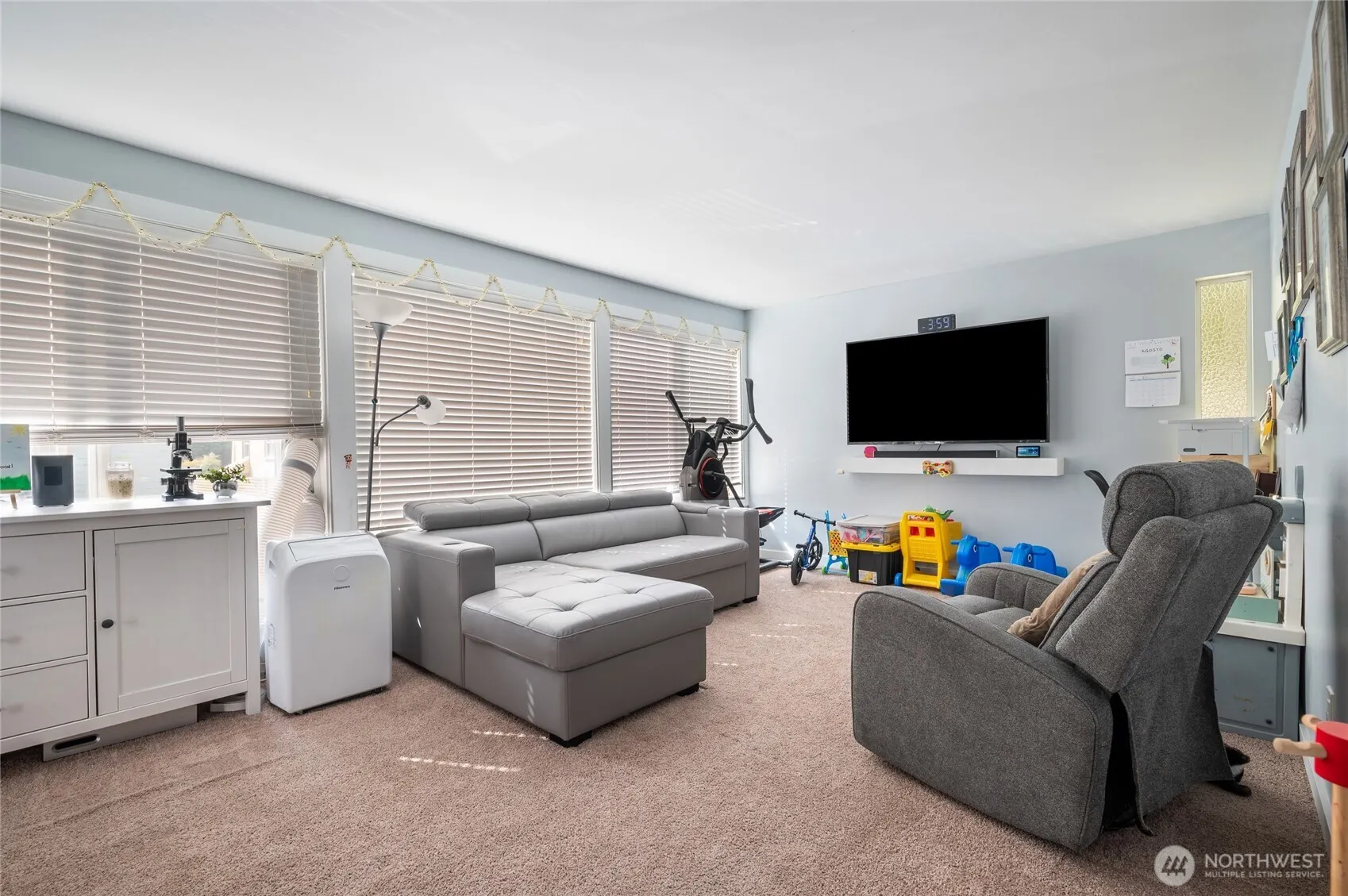 7919 Wallingford Avenue N, Seattle, WA 98103