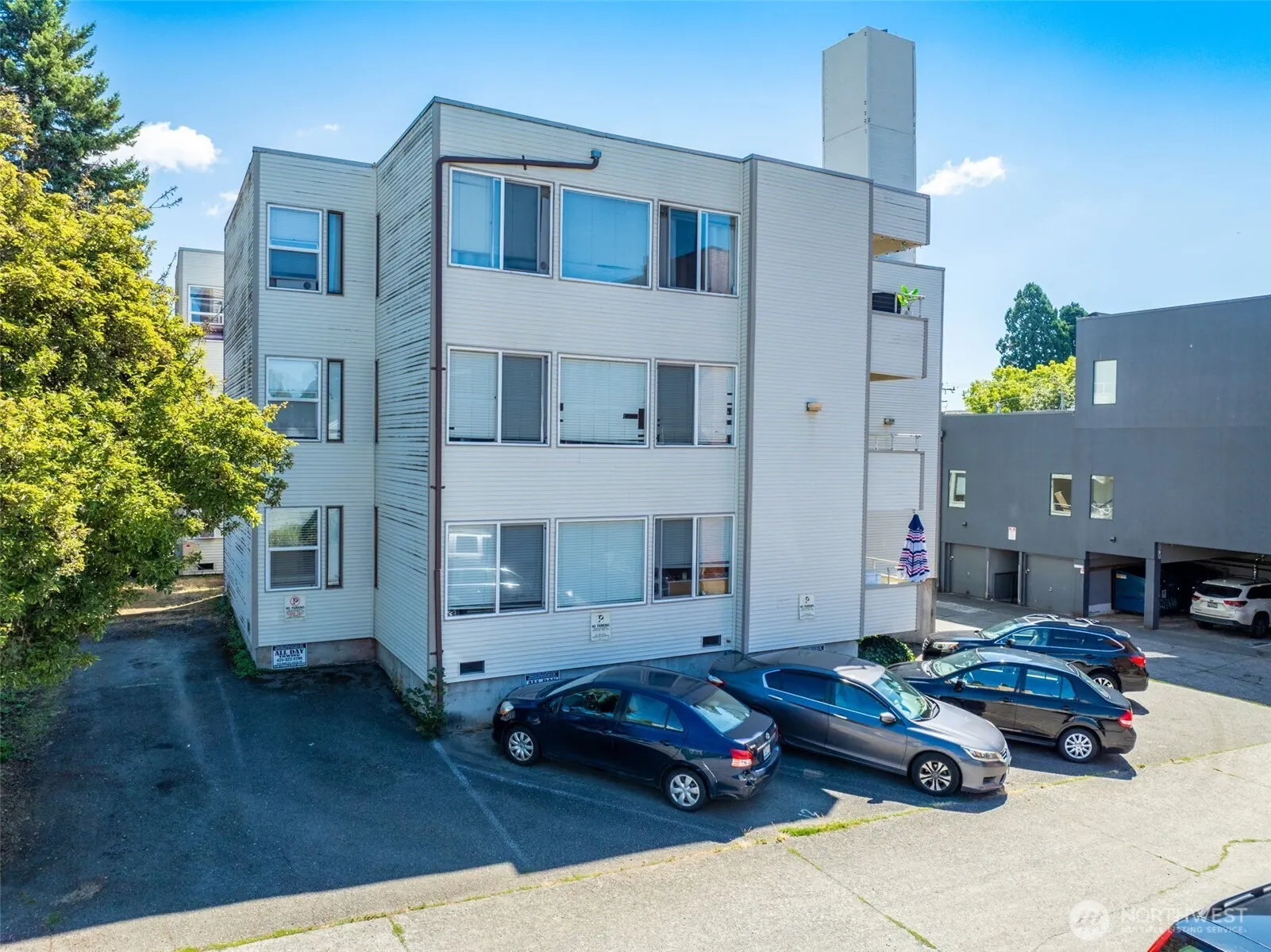 7919 Wallingford Avenue N, Seattle, WA 98103