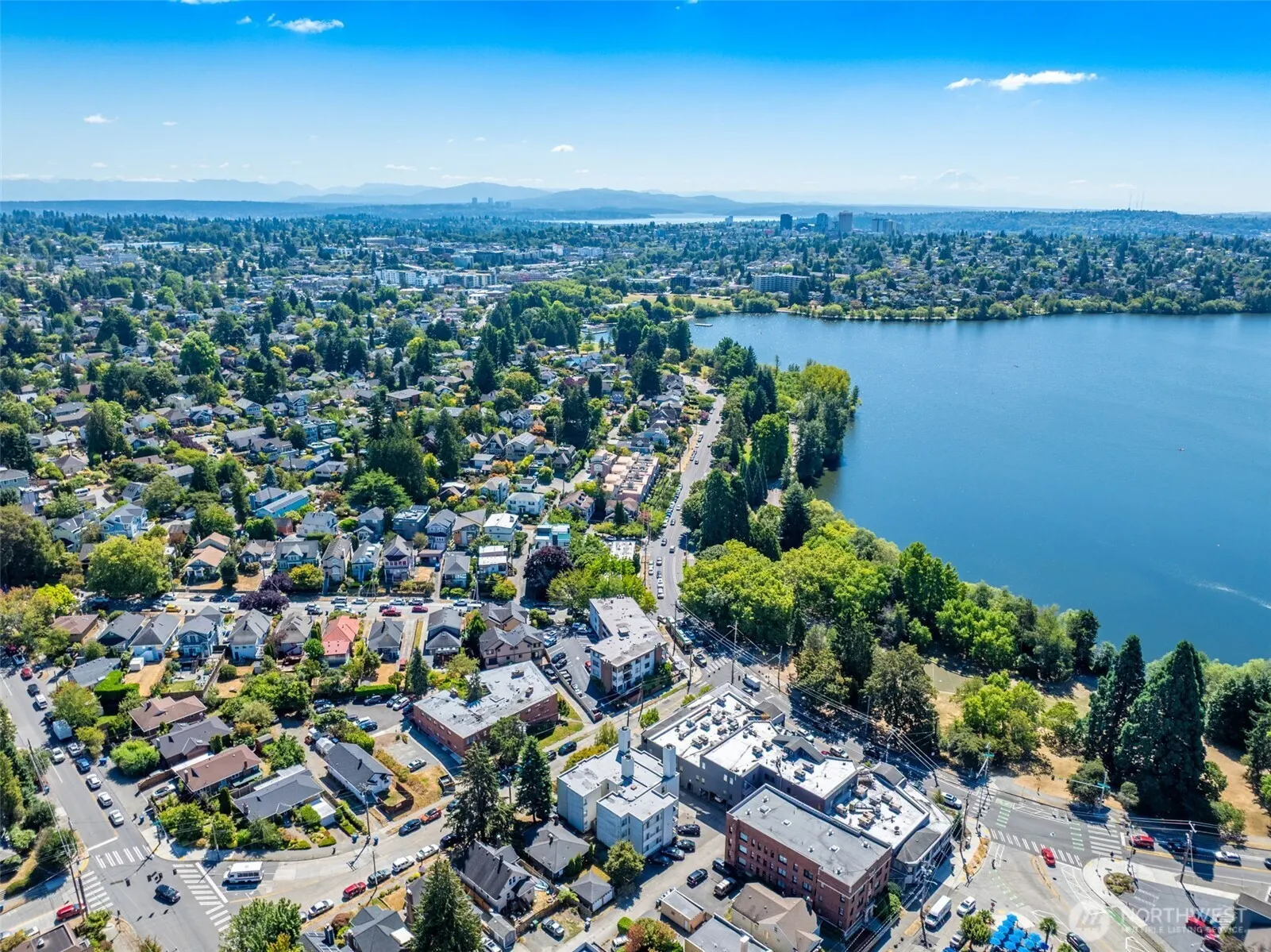 7919 Wallingford Avenue N, Seattle, WA 98103