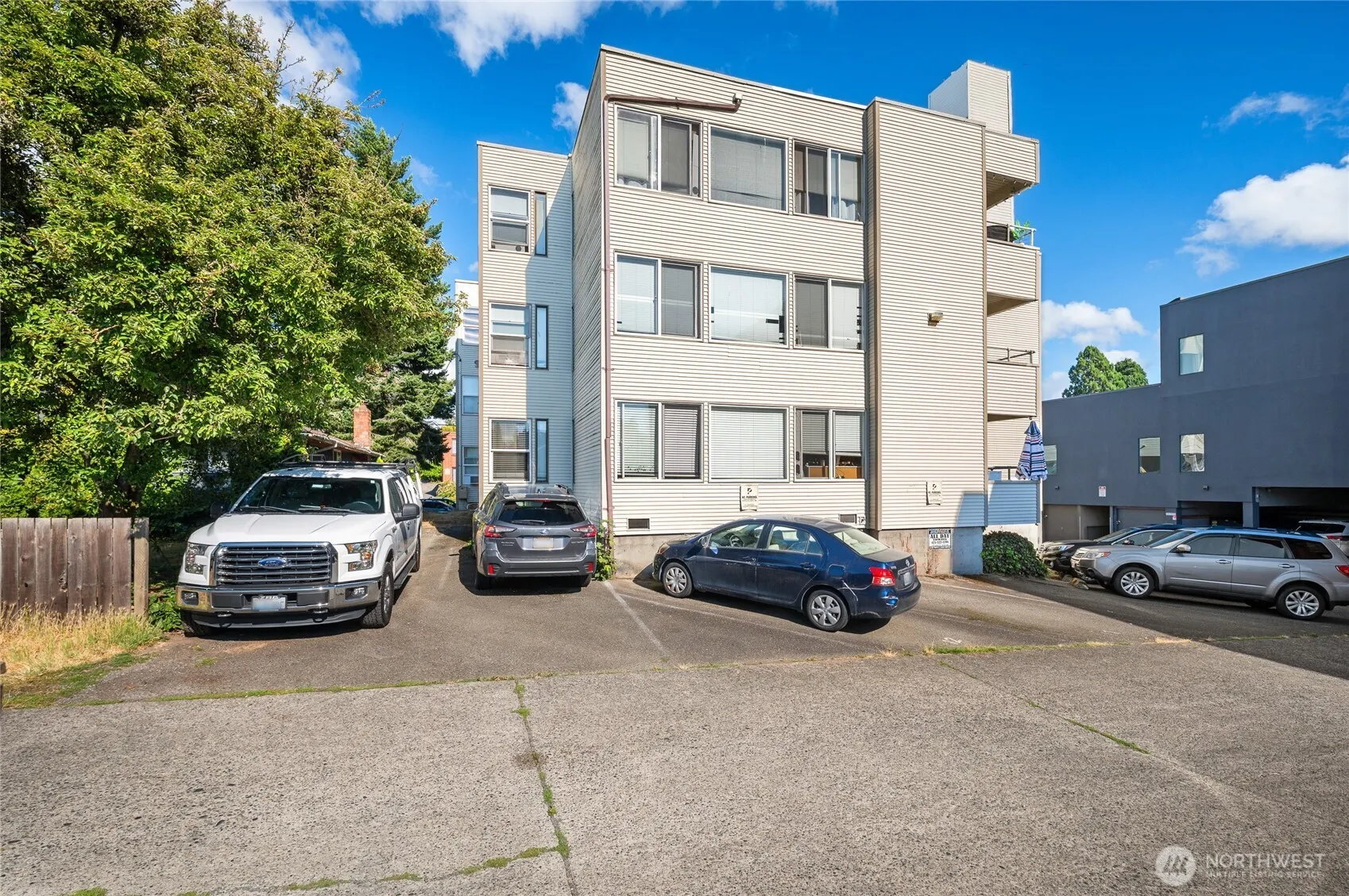 7919 Wallingford Avenue N, Seattle, WA 98103