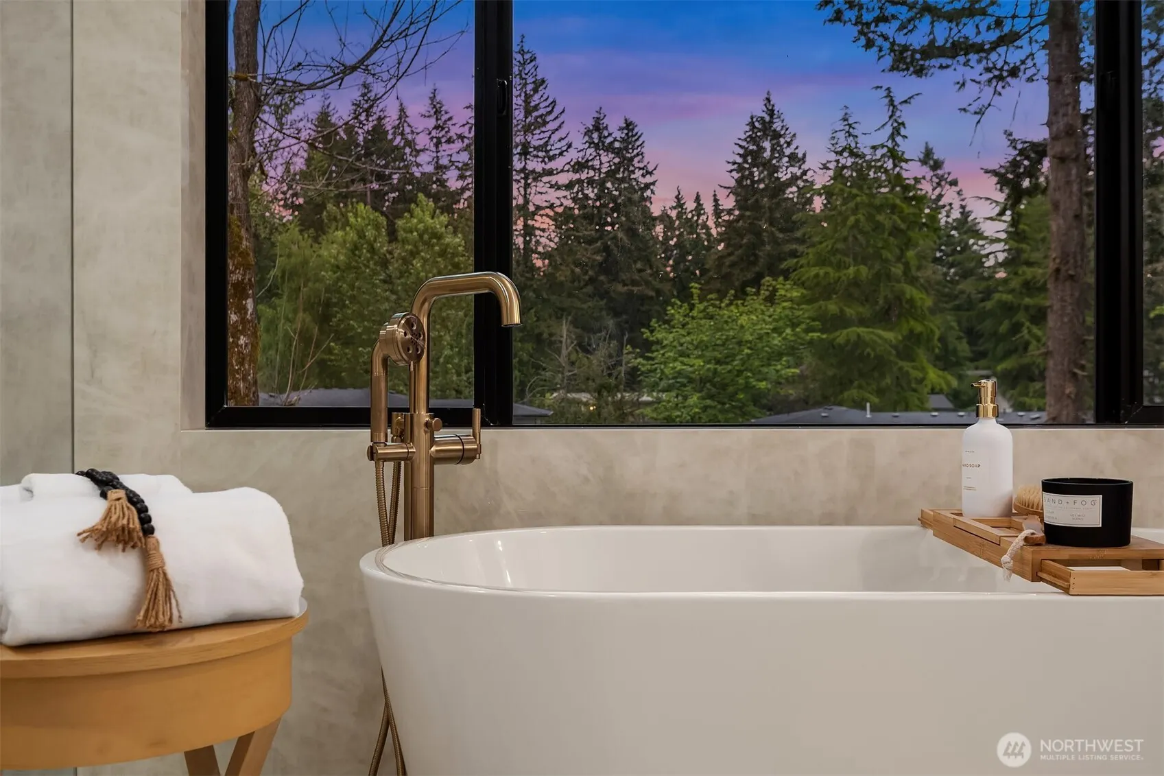 11315 113th Place NE, Kirkland, WA 98033
