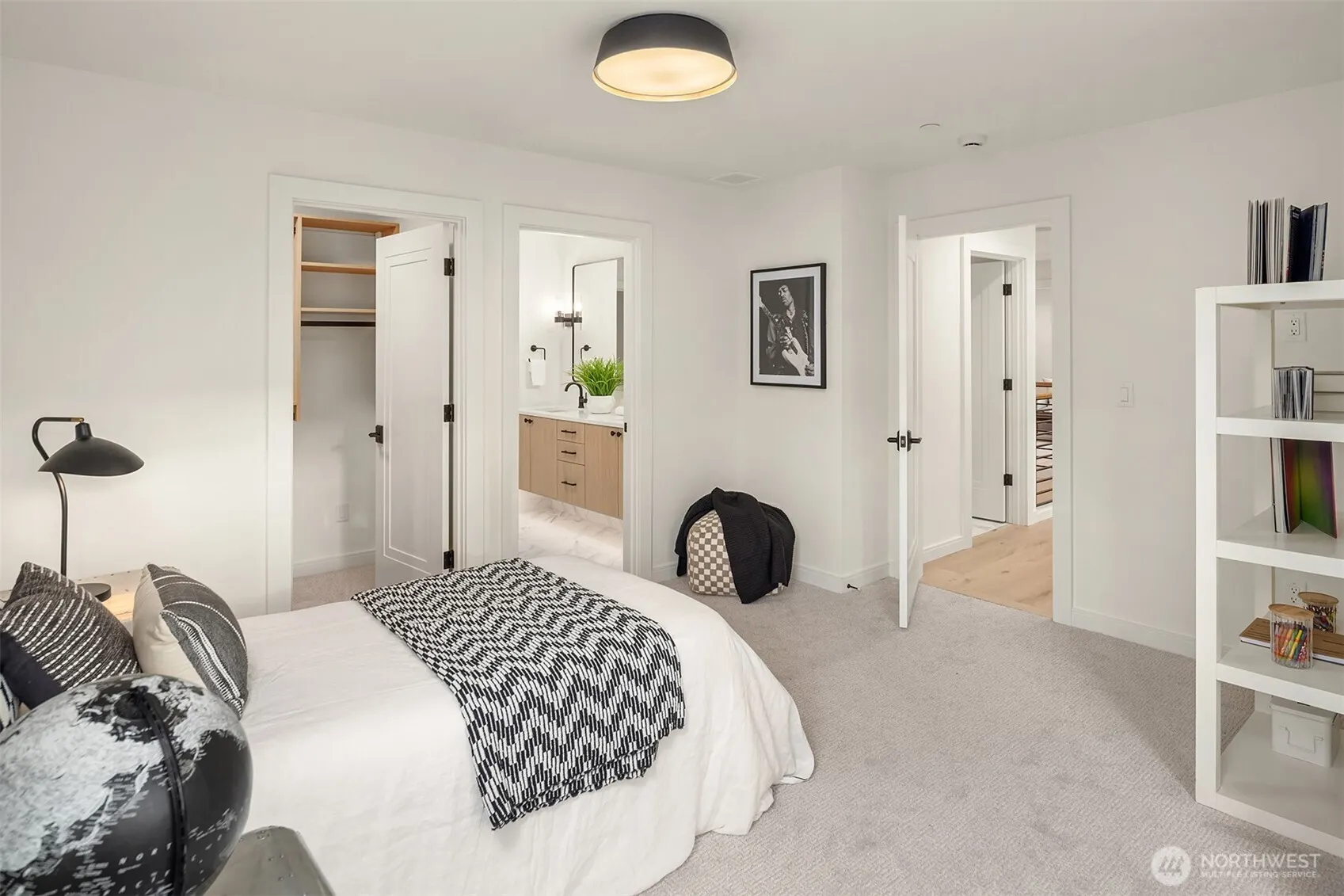 11315 113th Place NE, Kirkland, WA 98033
