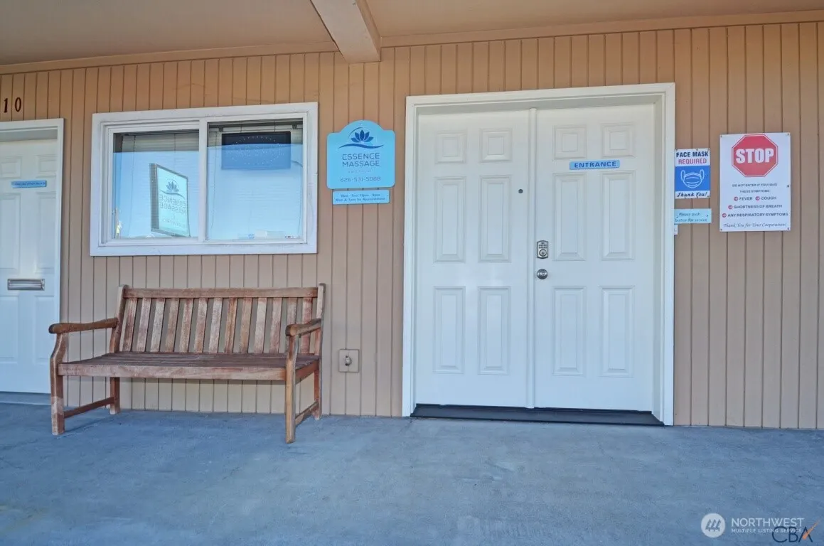 4210 Aurora Avenue N, Seattle, WA 98103