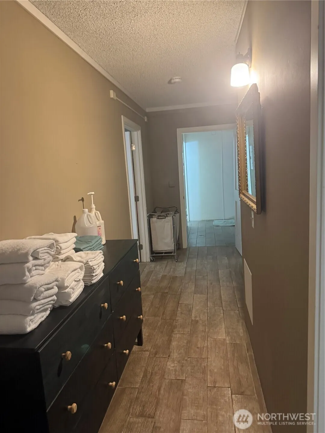 4210 Aurora Avenue N, Seattle, WA 98103