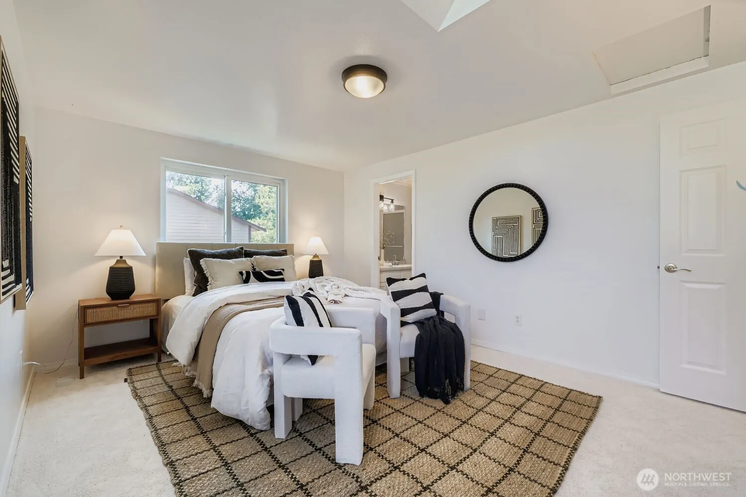 2702 203rd Street SW, Lynnwood, WA 98036