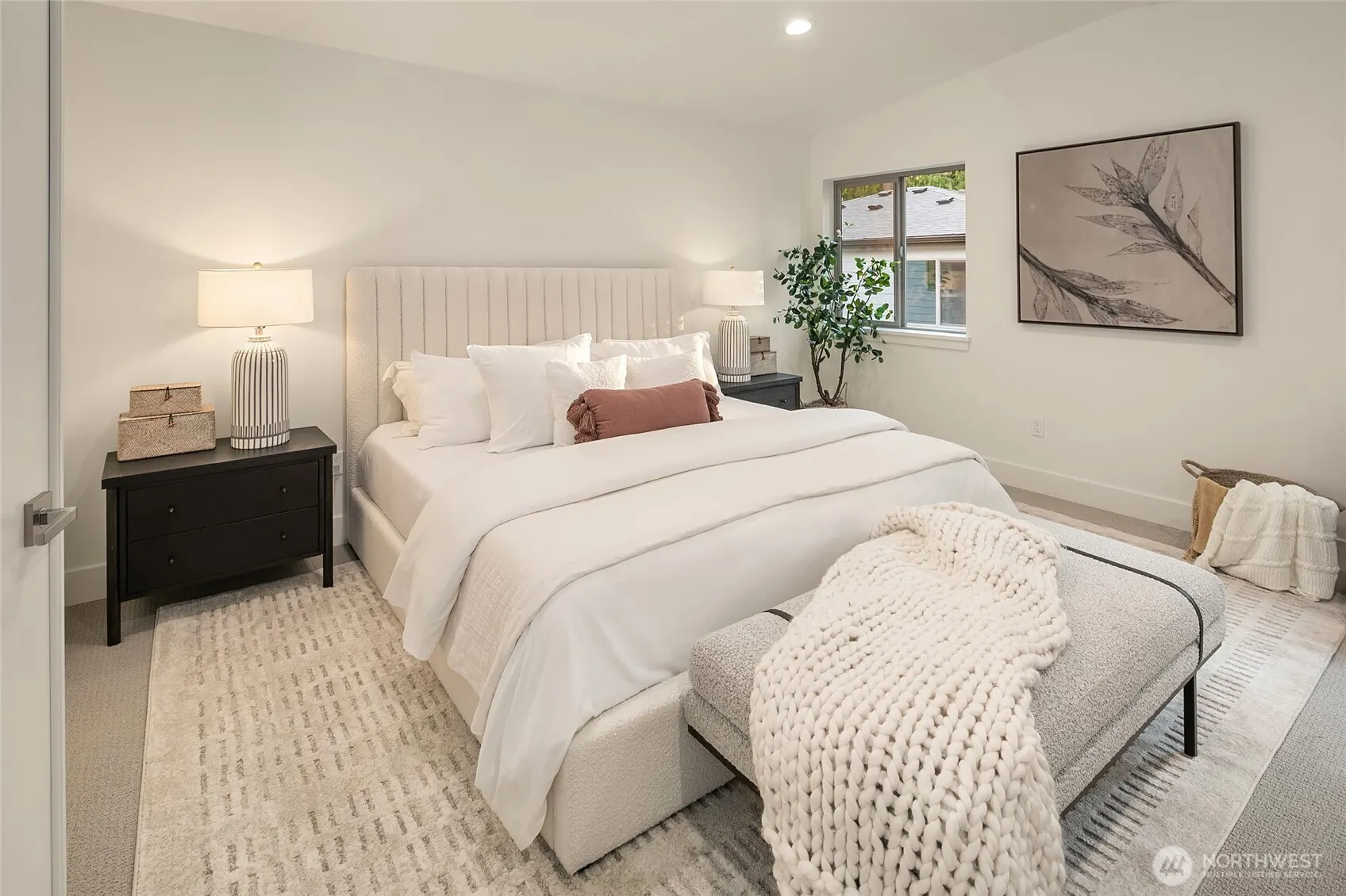 12917 NE 78th Place , Kirkland, WA 98033