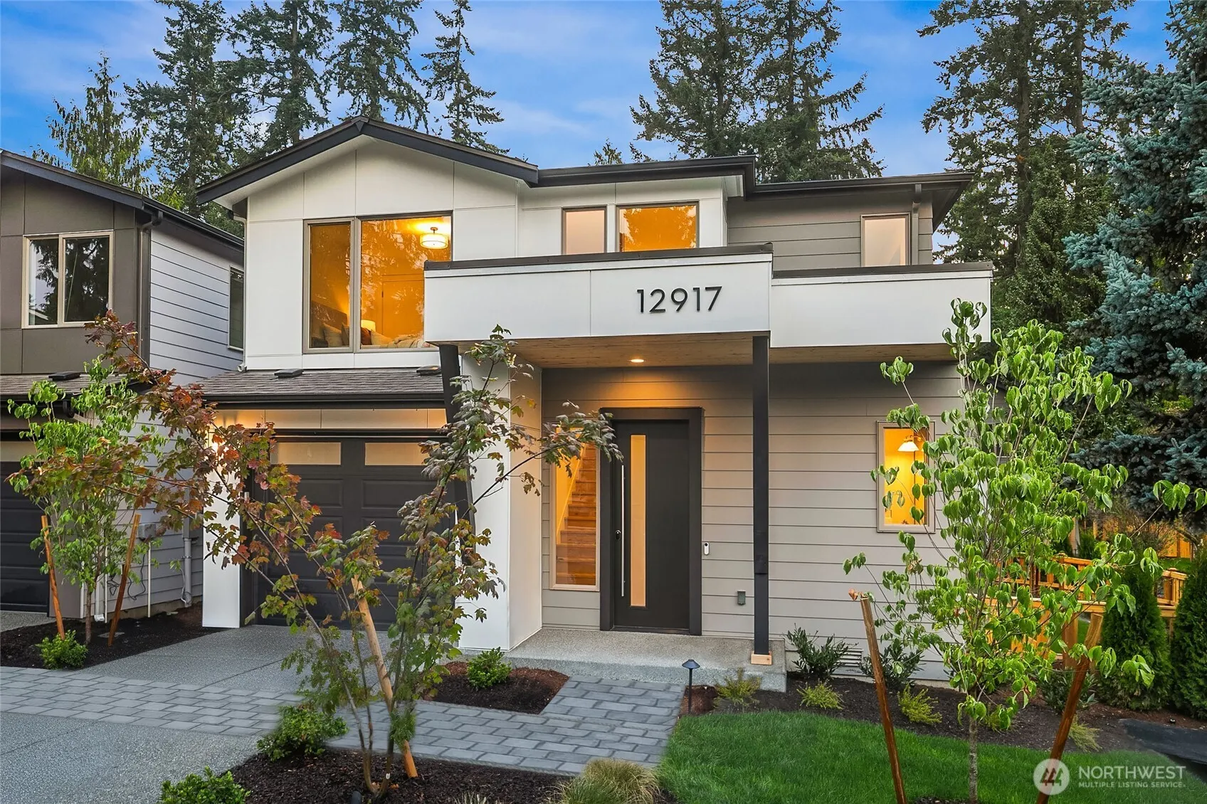 12917 NE 78th Place , Kirkland, WA 98033